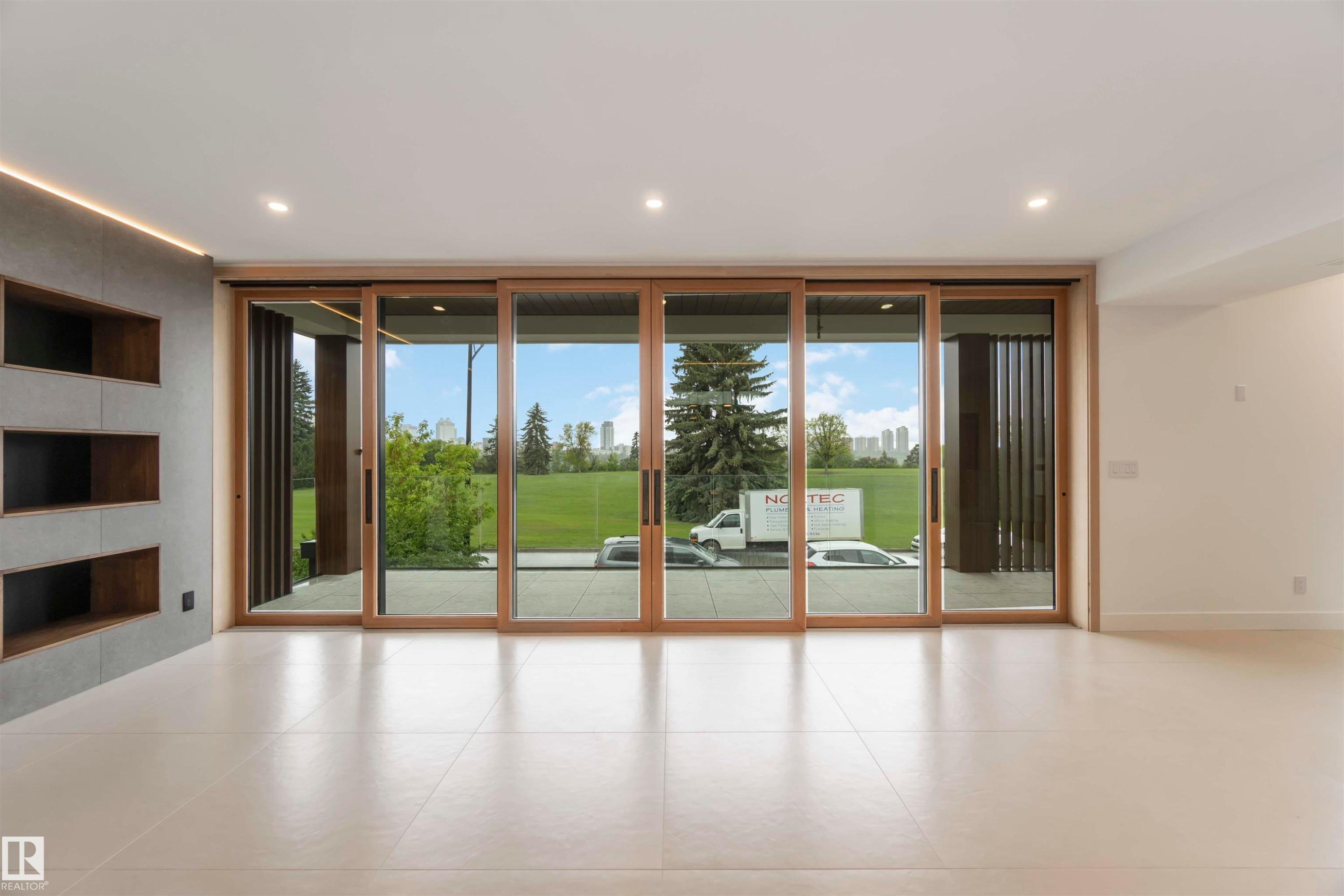 8915 Strathearn Drive, Edmonton, AB - Indoor With Fireplace