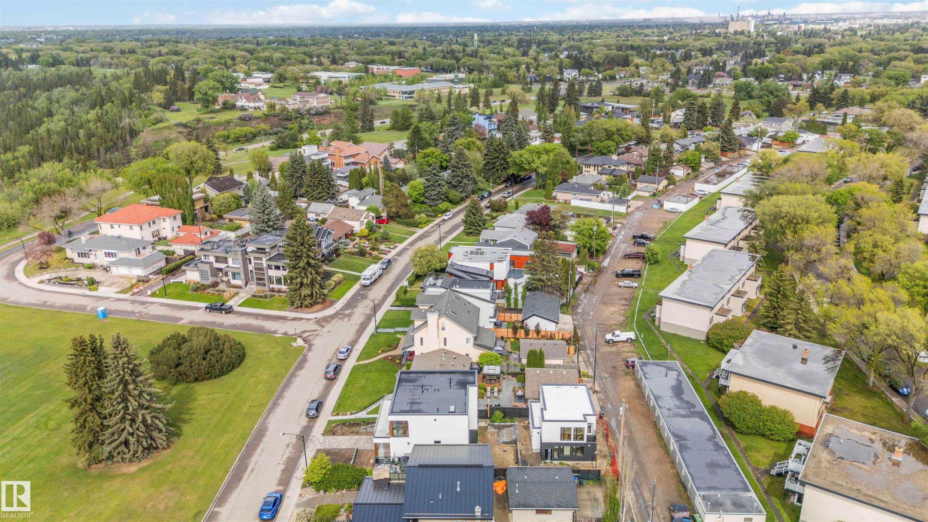 8915 Strathearn Drive, Edmonton, AB - Outdoor With View