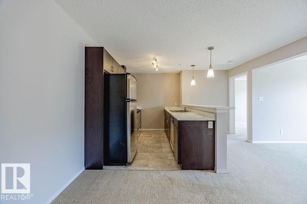 Edmonton, AB - Indoor