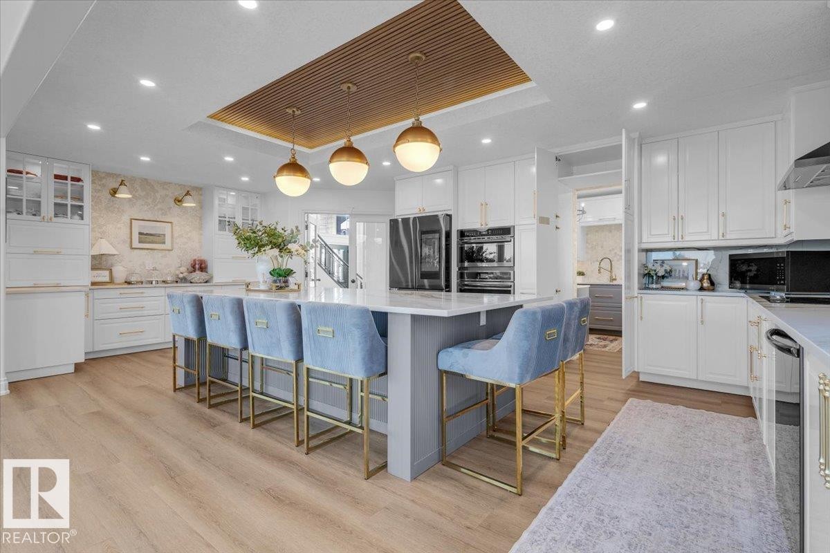 138 Twin Brooks Cove, Edmonton, AB - Indoor Photo Showing Kitchen With Upgraded Kitchen