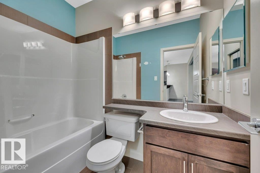 140 308 Ambleside Link, Edmonton, AB - Indoor Photo Showing Bathroom