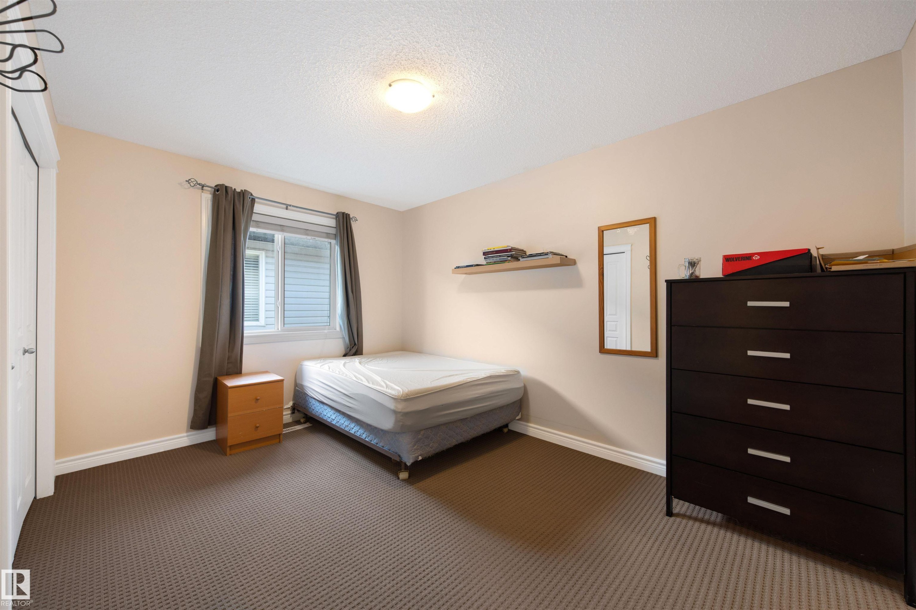 2708 Miles Place, Edmonton, AB - Indoor Photo Showing Bedroom