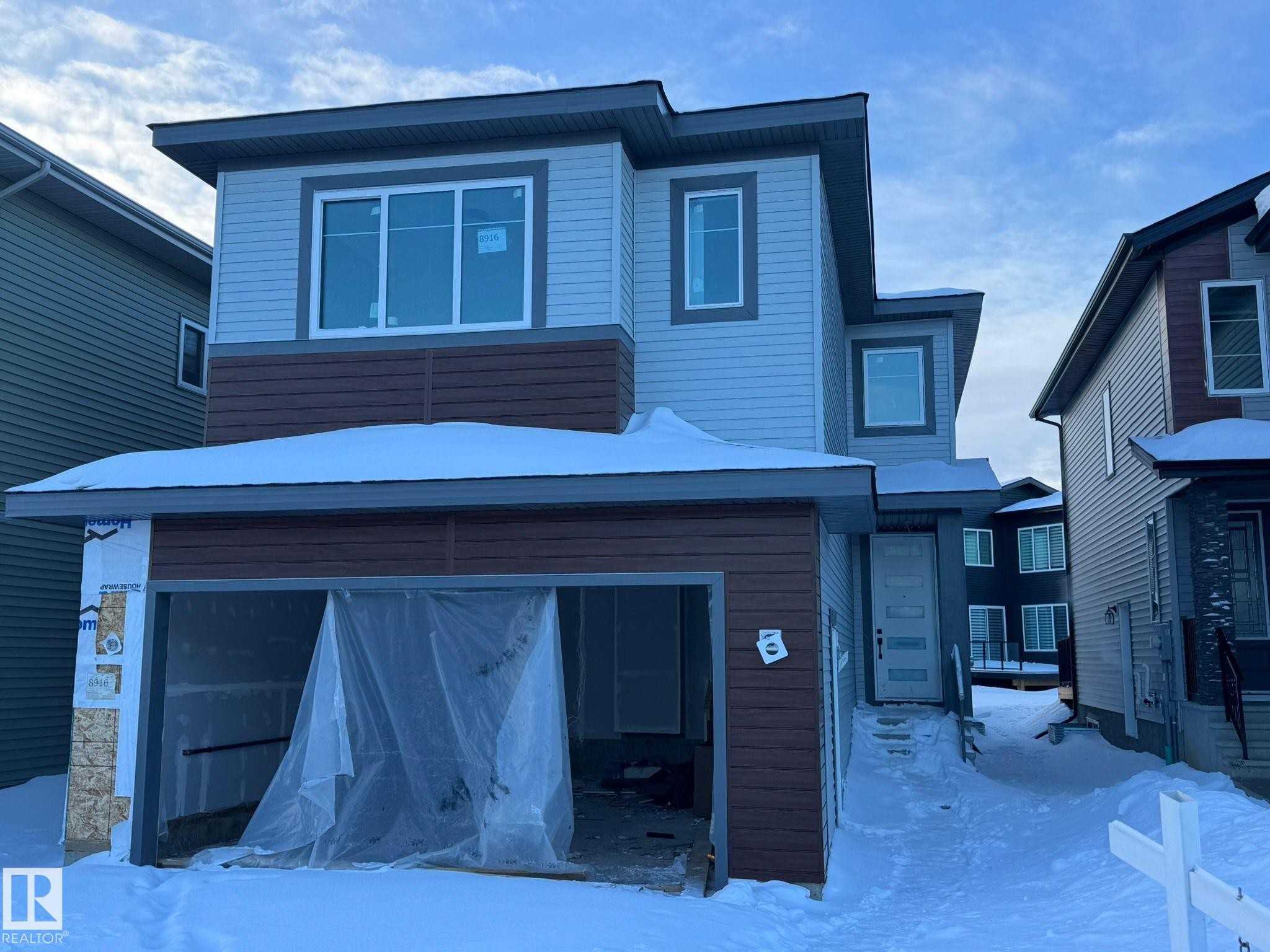 8916 Mayday Way, Edmonton, AB - Outdoor