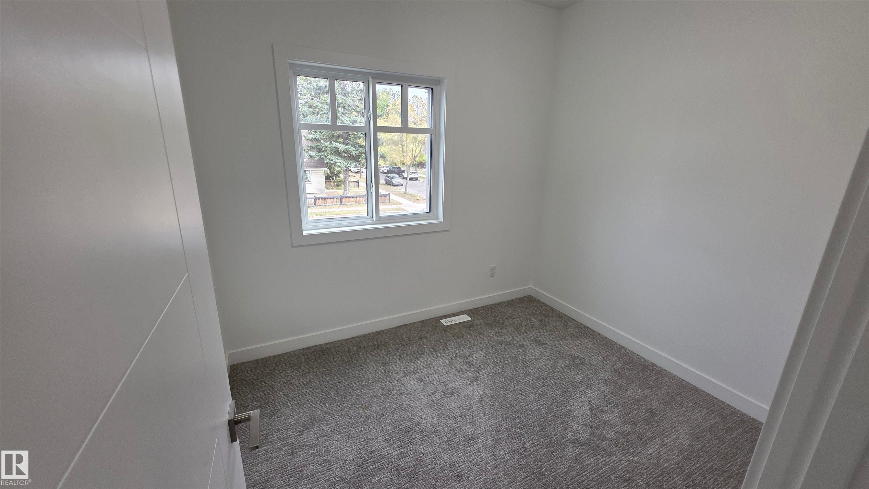 6704 109 Street, Edmonton, AB - Indoor Photo Showing Other Room