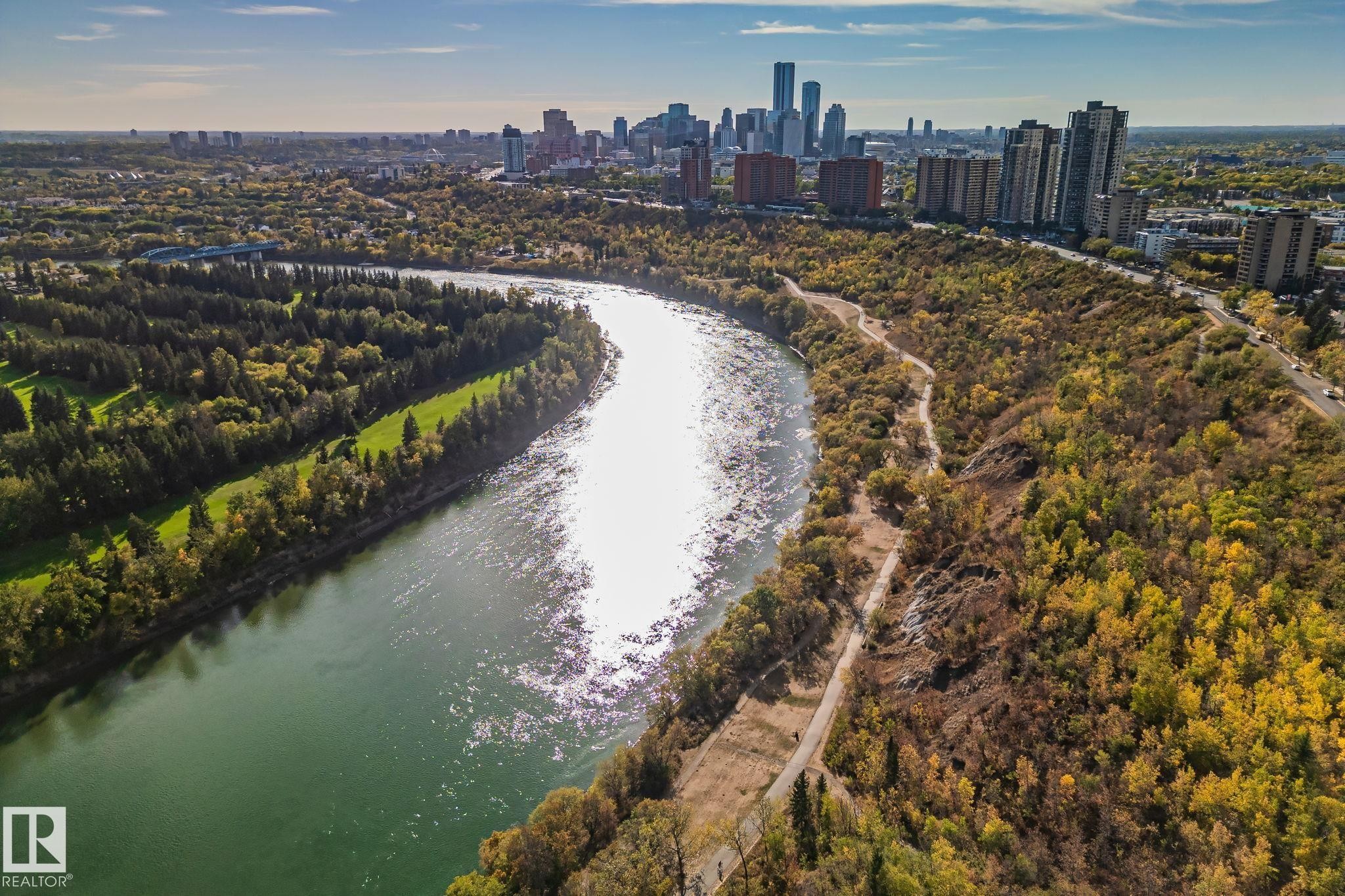 7780 Jasper Avenue, Edmonton, AB