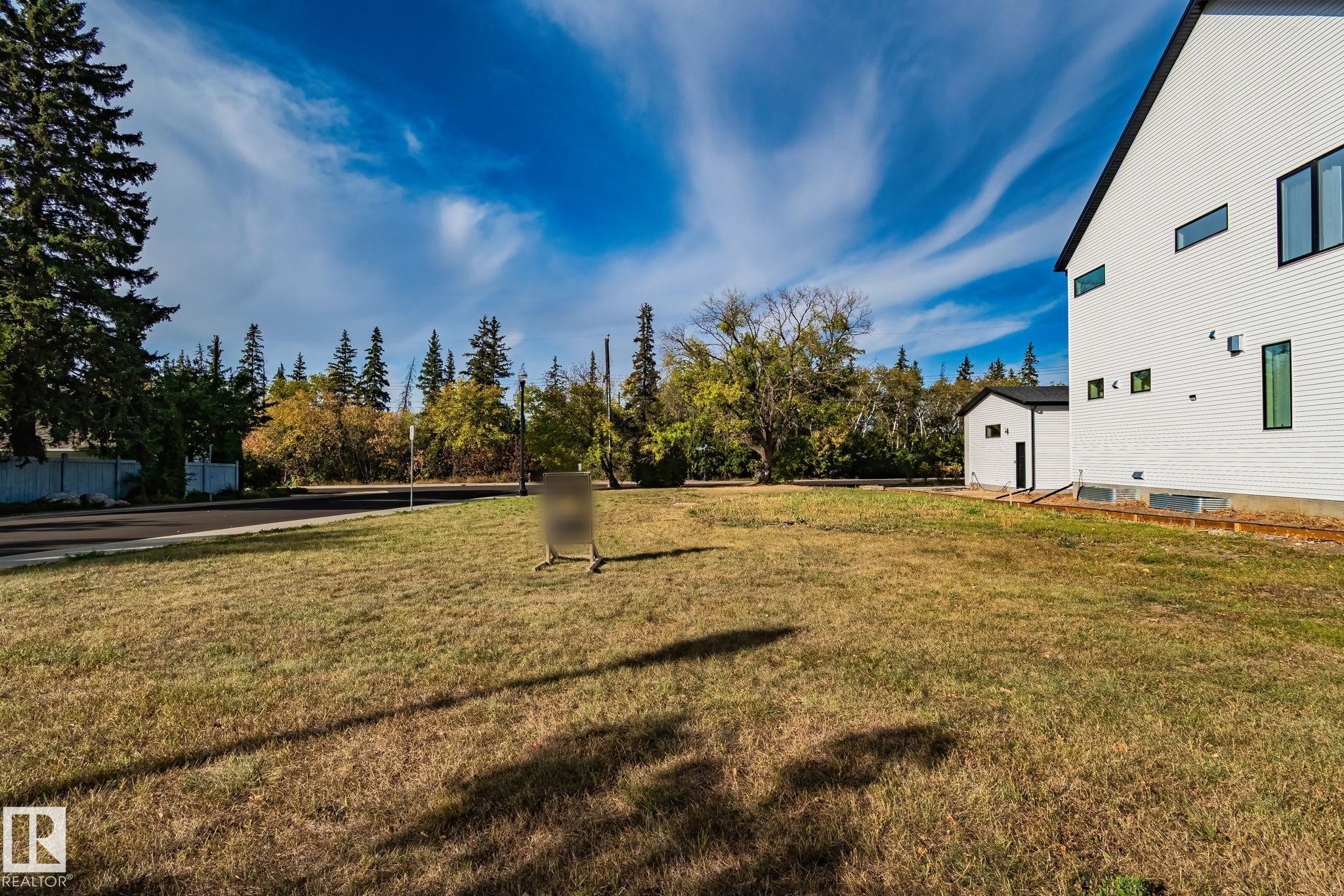 7780 Jasper Avenue, Edmonton, AB