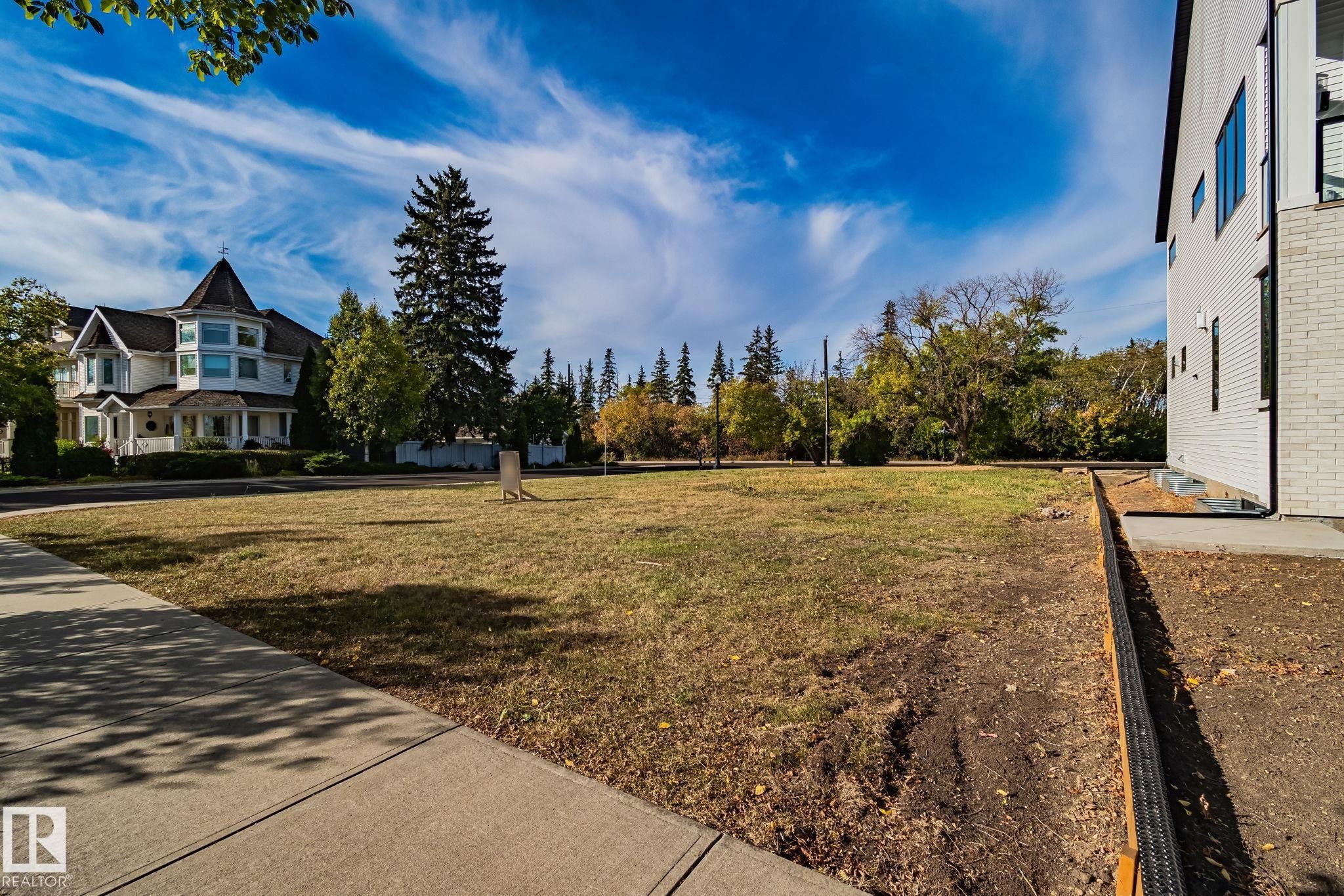 7780 Jasper Avenue, Edmonton, AB