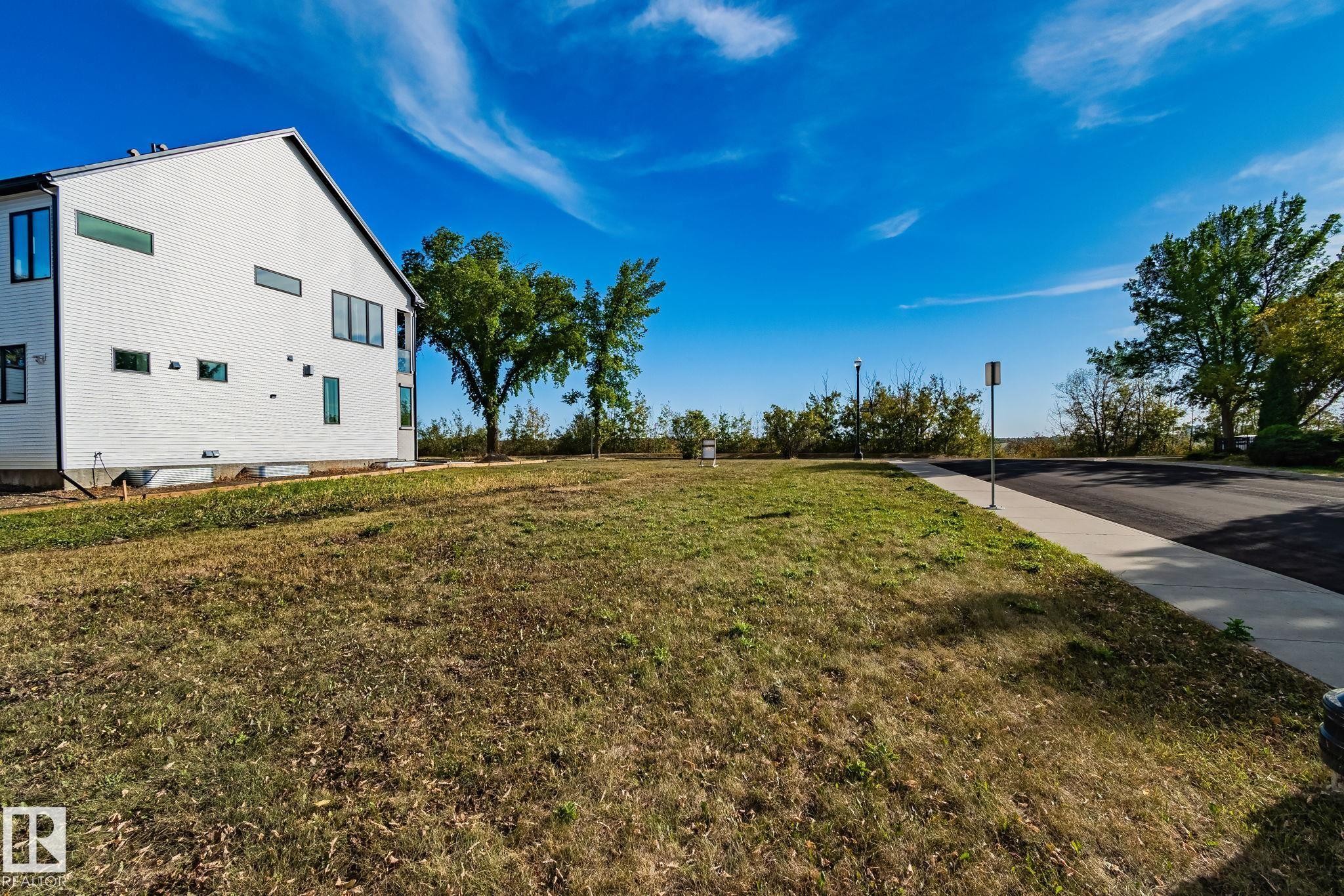 7780 Jasper Avenue, Edmonton, AB