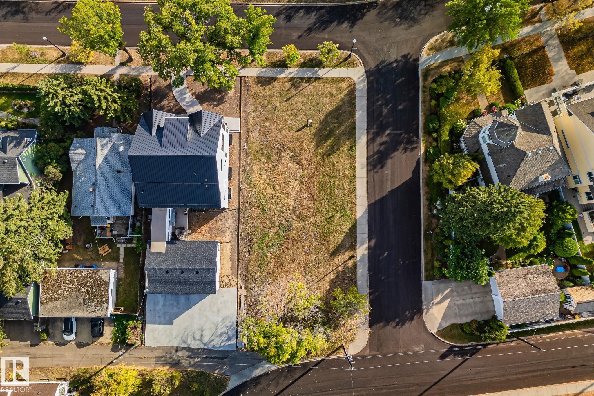 7780 Jasper Avenue, Edmonton, AB