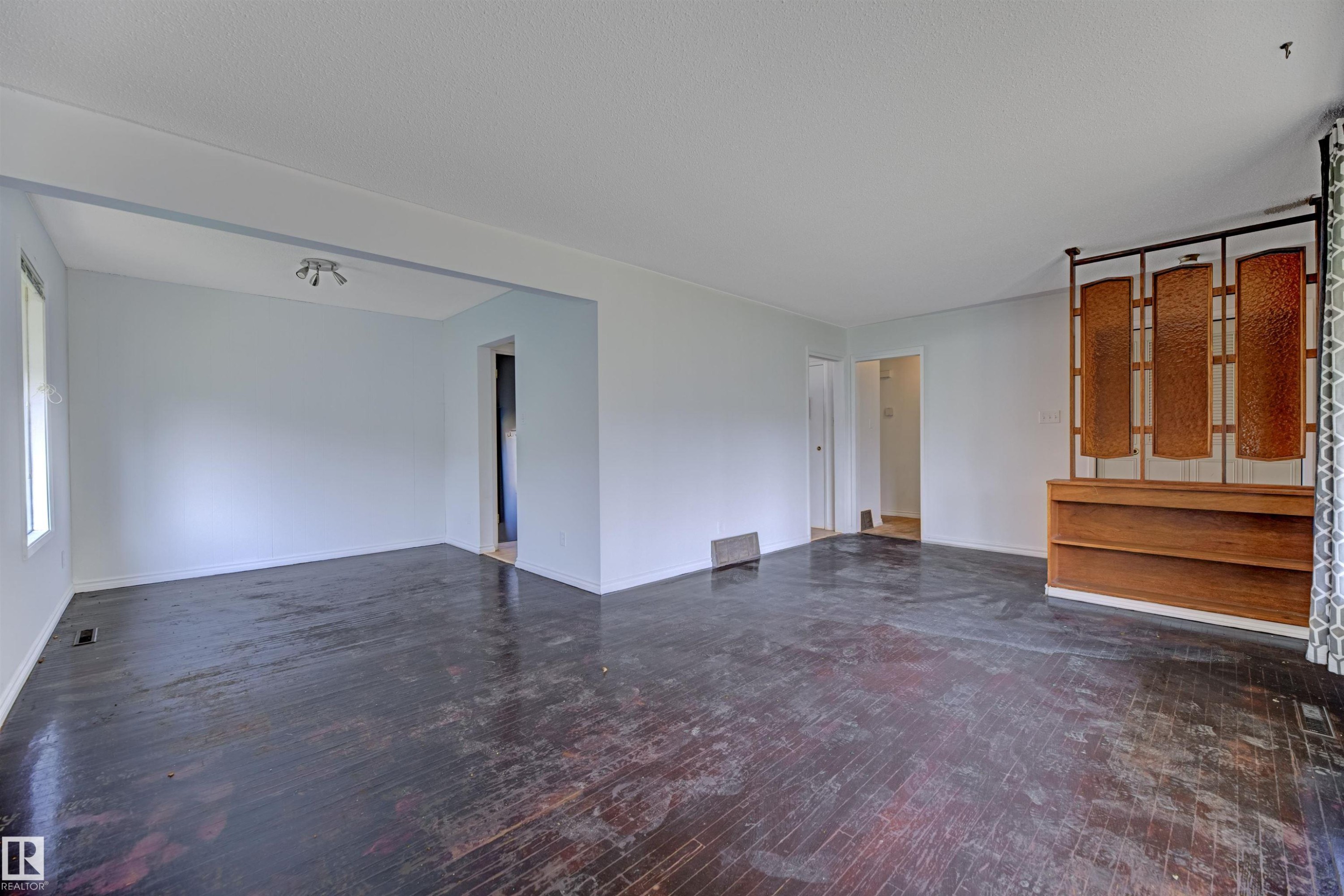 3116 112 Avenue, Edmonton, AB - Indoor Photo Showing Other Room