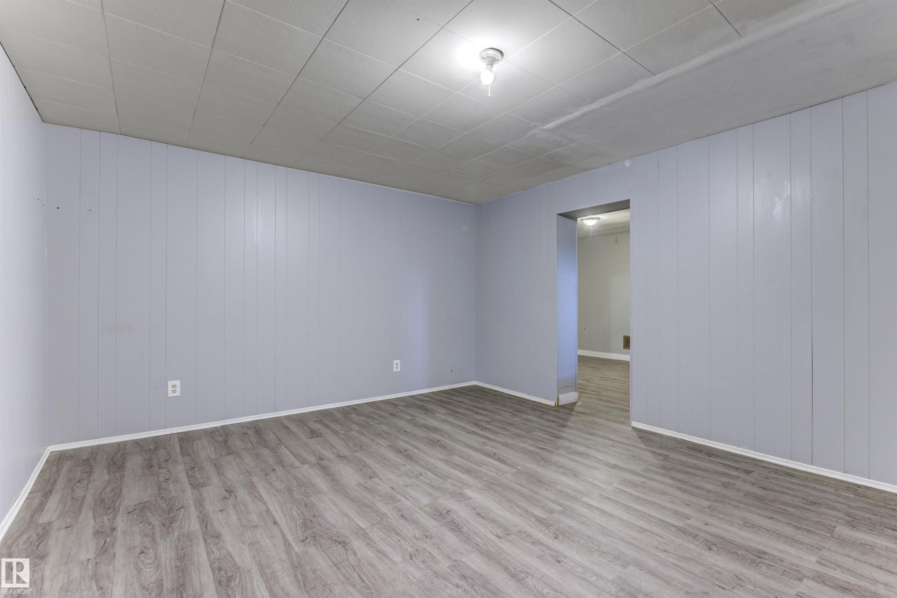 3116 112 Avenue, Edmonton, AB - Indoor Photo Showing Other Room