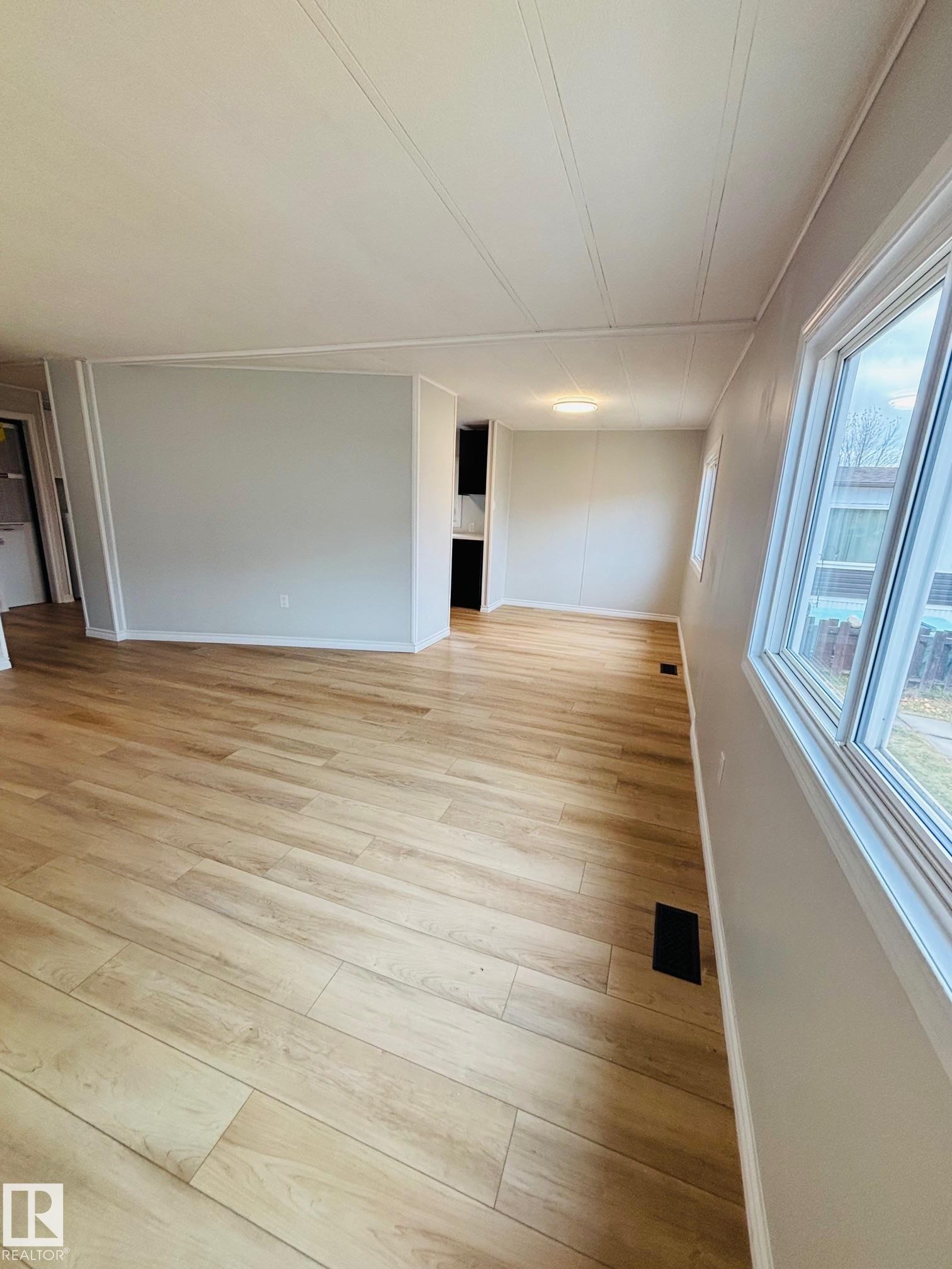 67 Ridgeway Dr, Edmonton, AB - Indoor Photo Showing Other Room