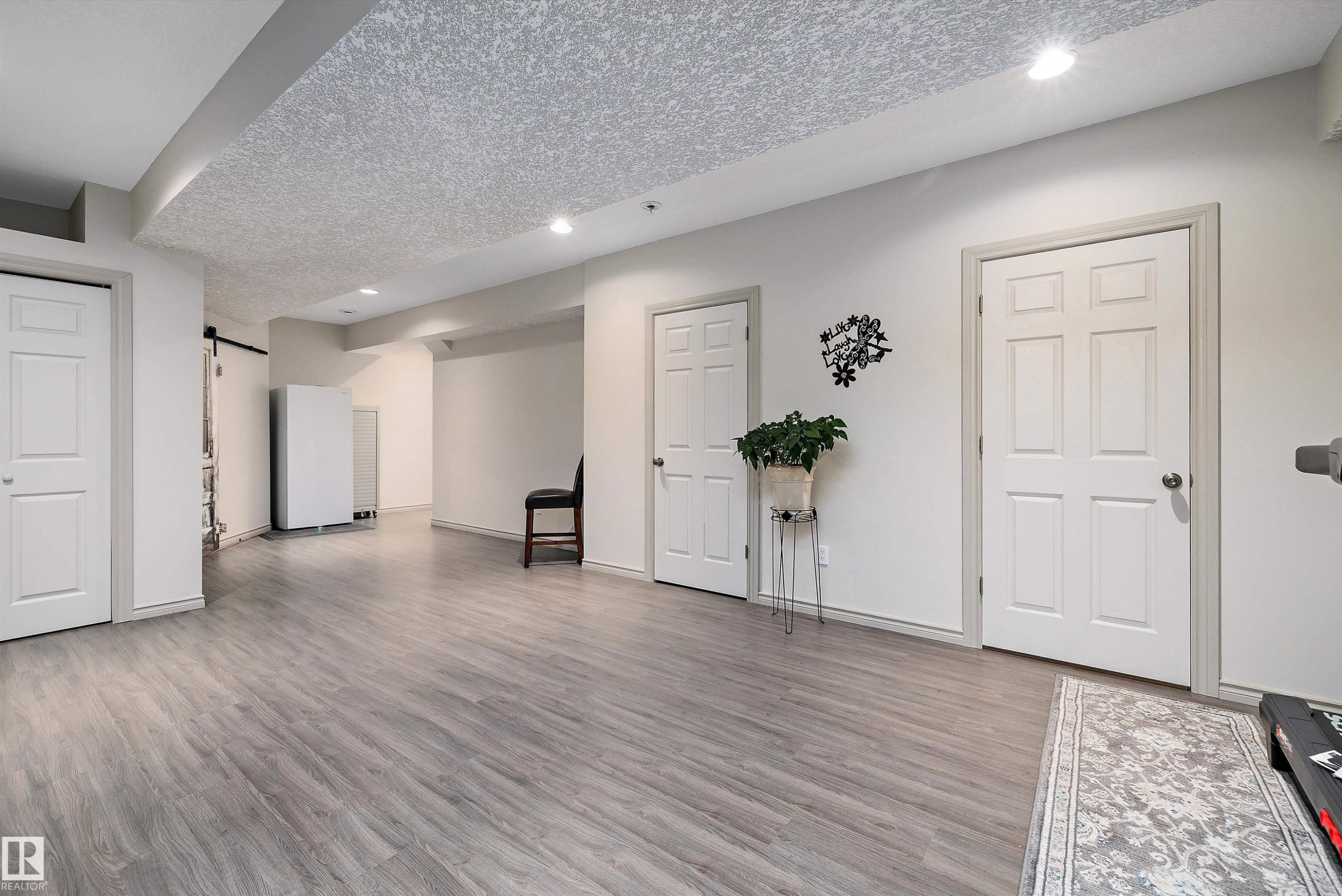 135 Gilmore Way, Spruce Grove, AB - Indoor Photo Showing Other Room