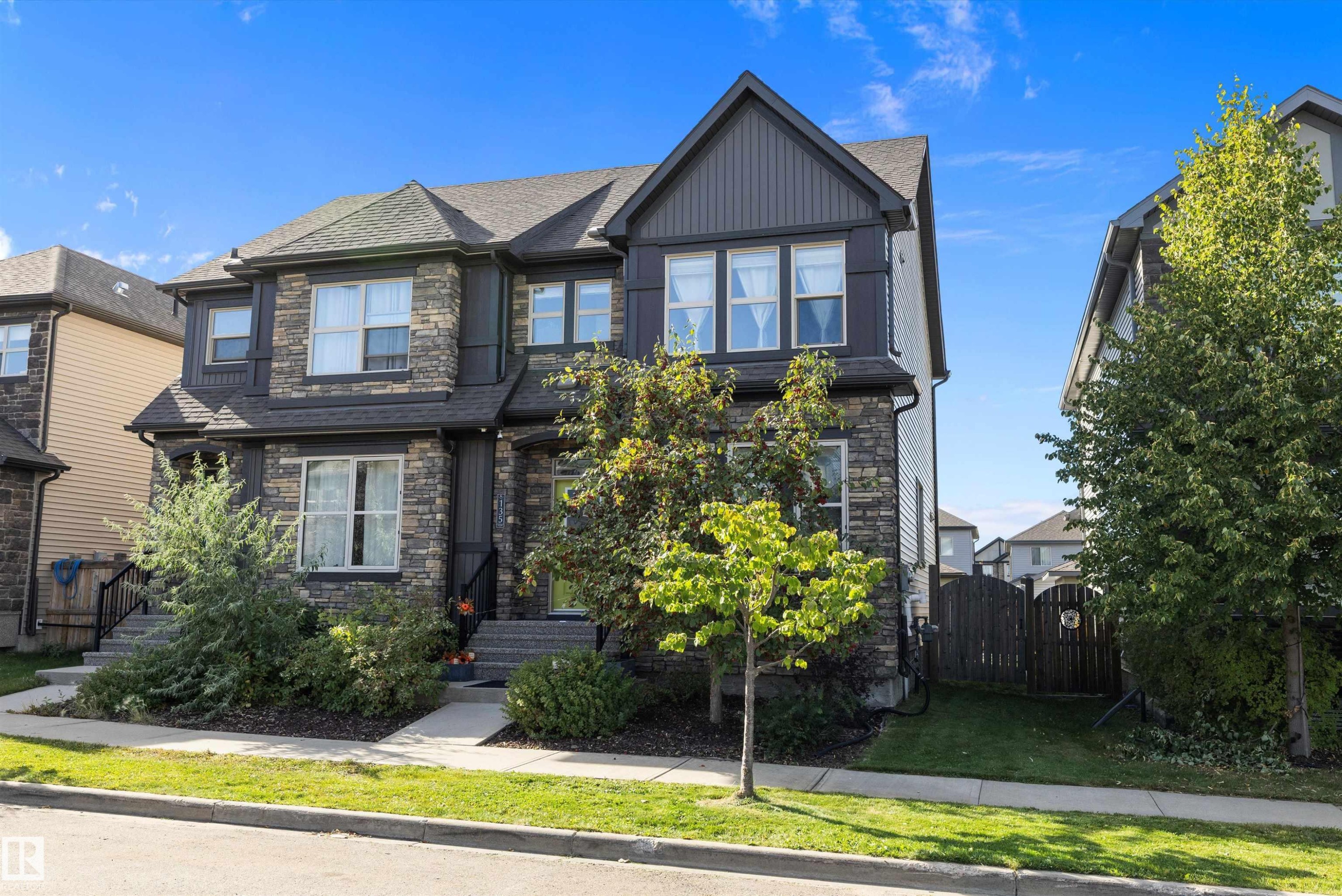 135 Gilmore Way, Spruce Grove, AB - Outdoor With Facade