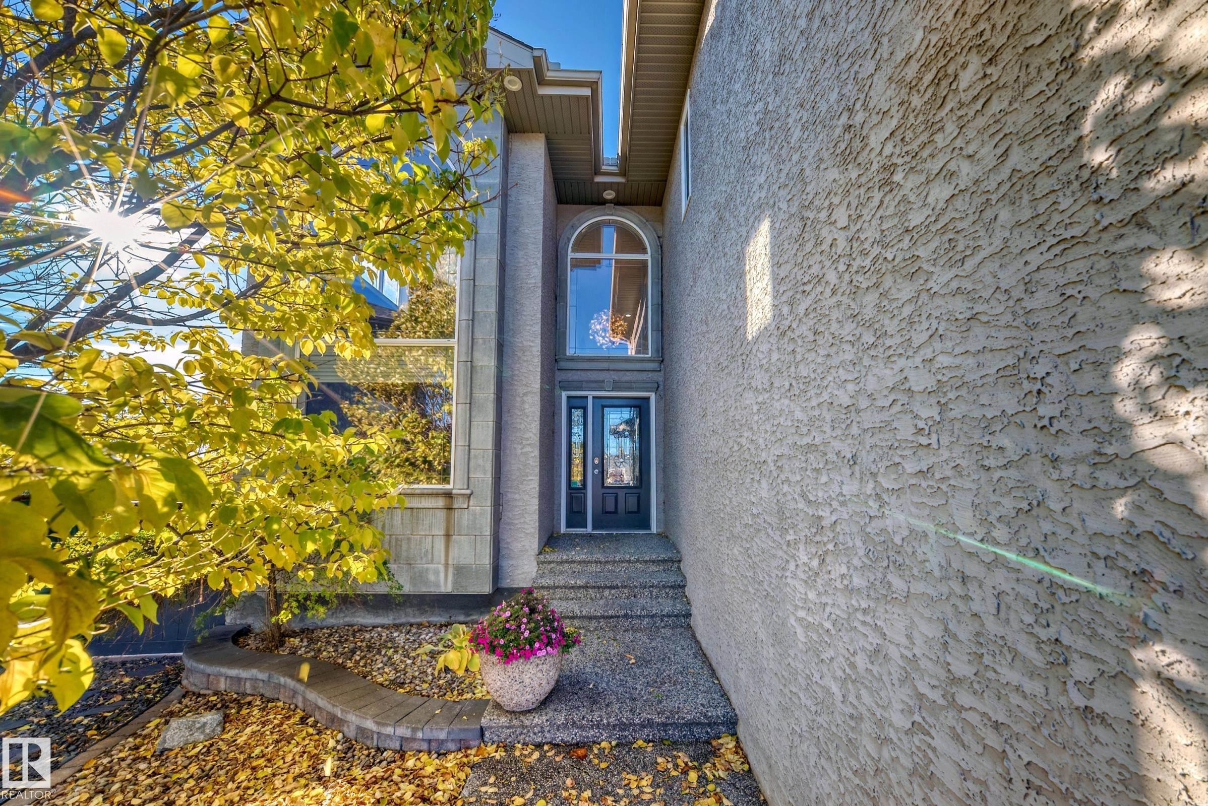 Edmonton, AB - Outdoor