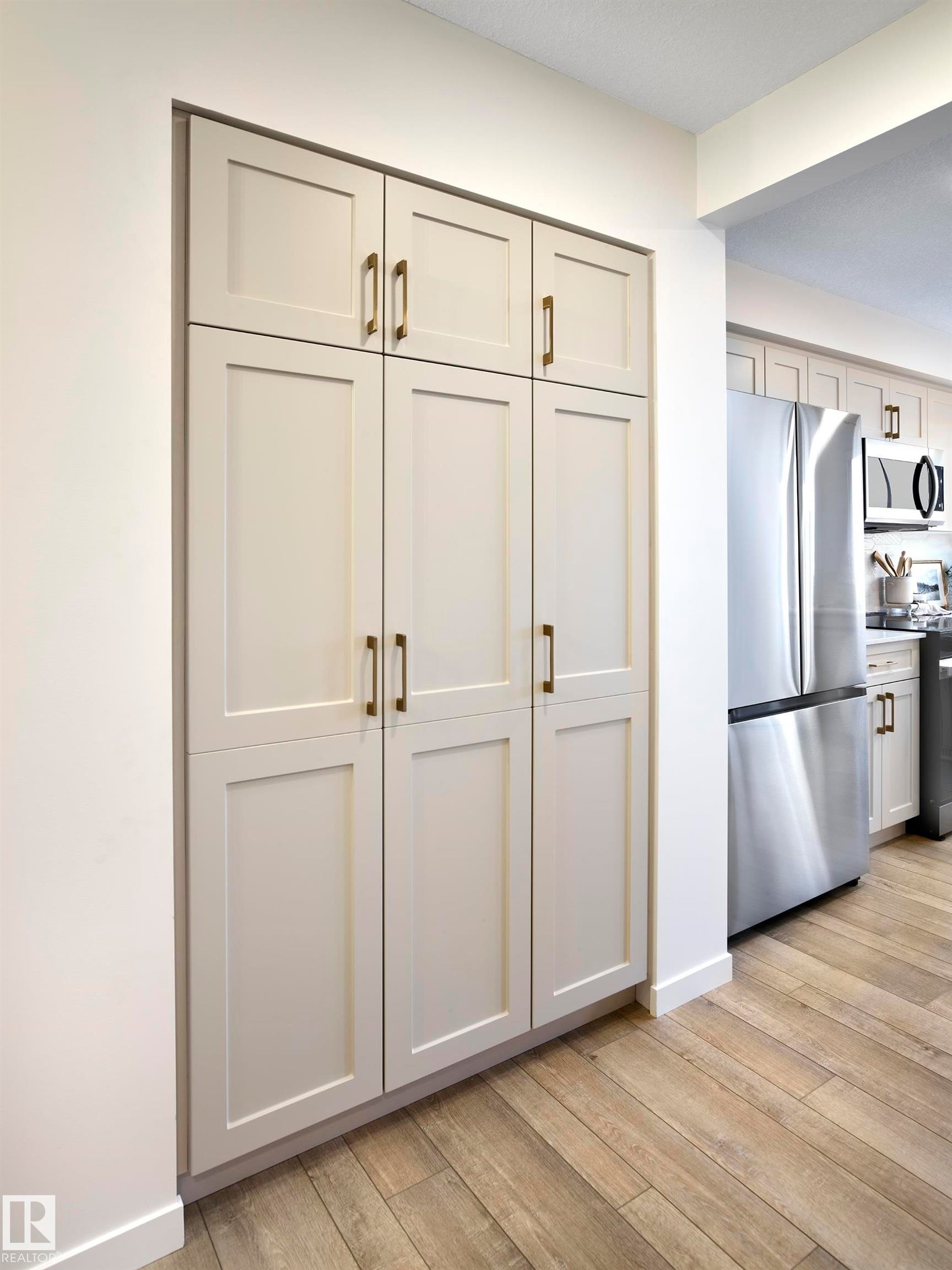 37 1025 Secord Promenade, Edmonton, AB - Indoor