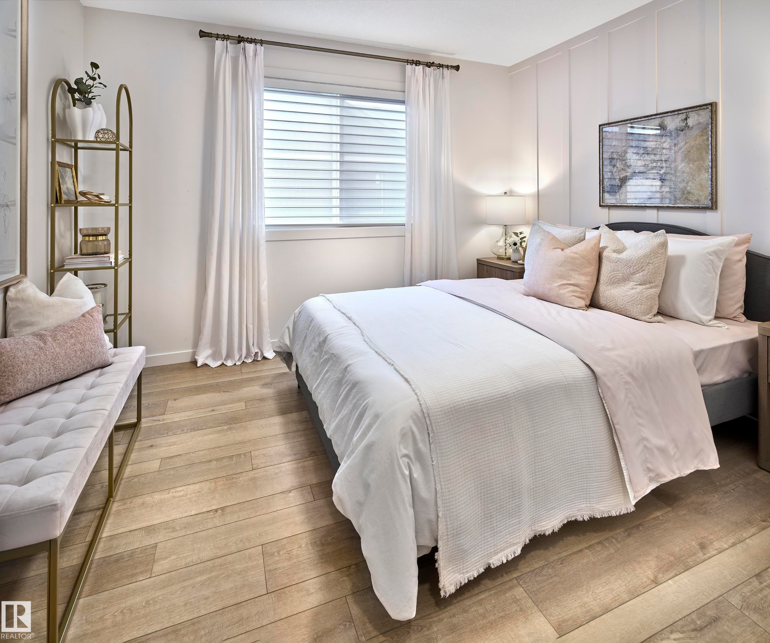 37 1025 Secord Promenade, Edmonton, AB - Indoor Photo Showing Bedroom