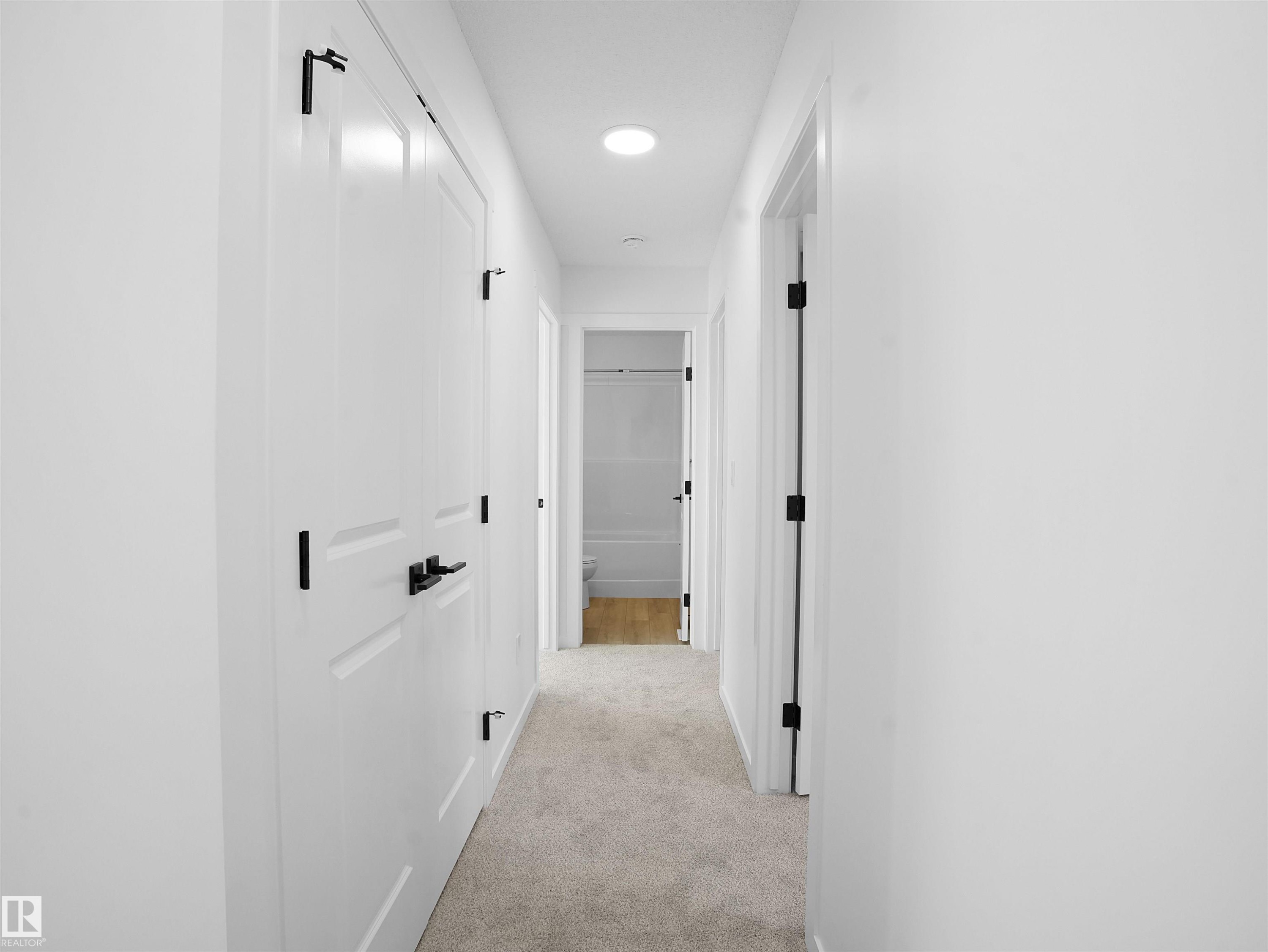 62 525 Secord Boulevard, Edmonton, AB - Indoor Photo Showing Other Room