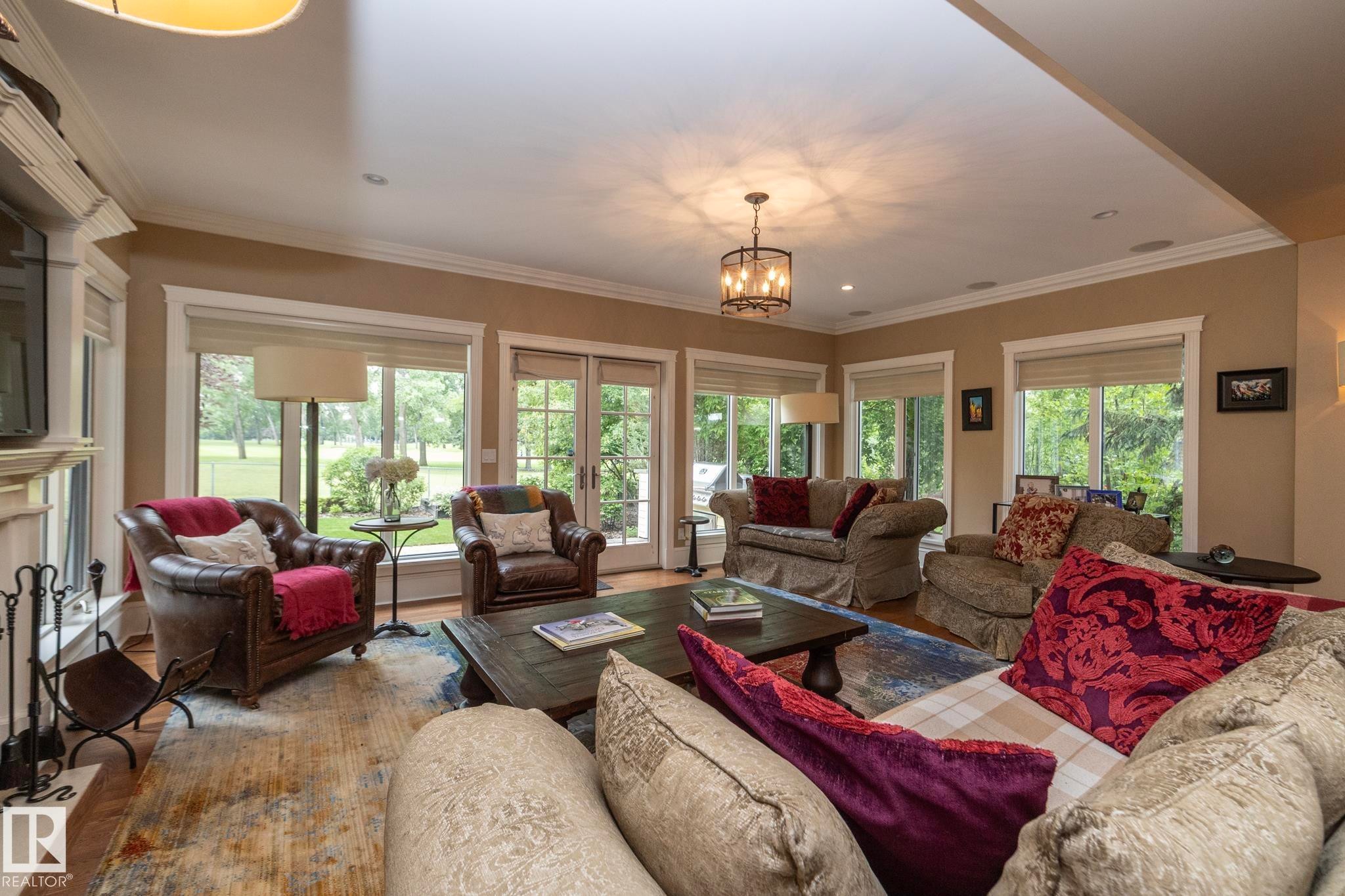63 Fairway Drive, Edmonton, AB - Indoor Photo Showing Living Room