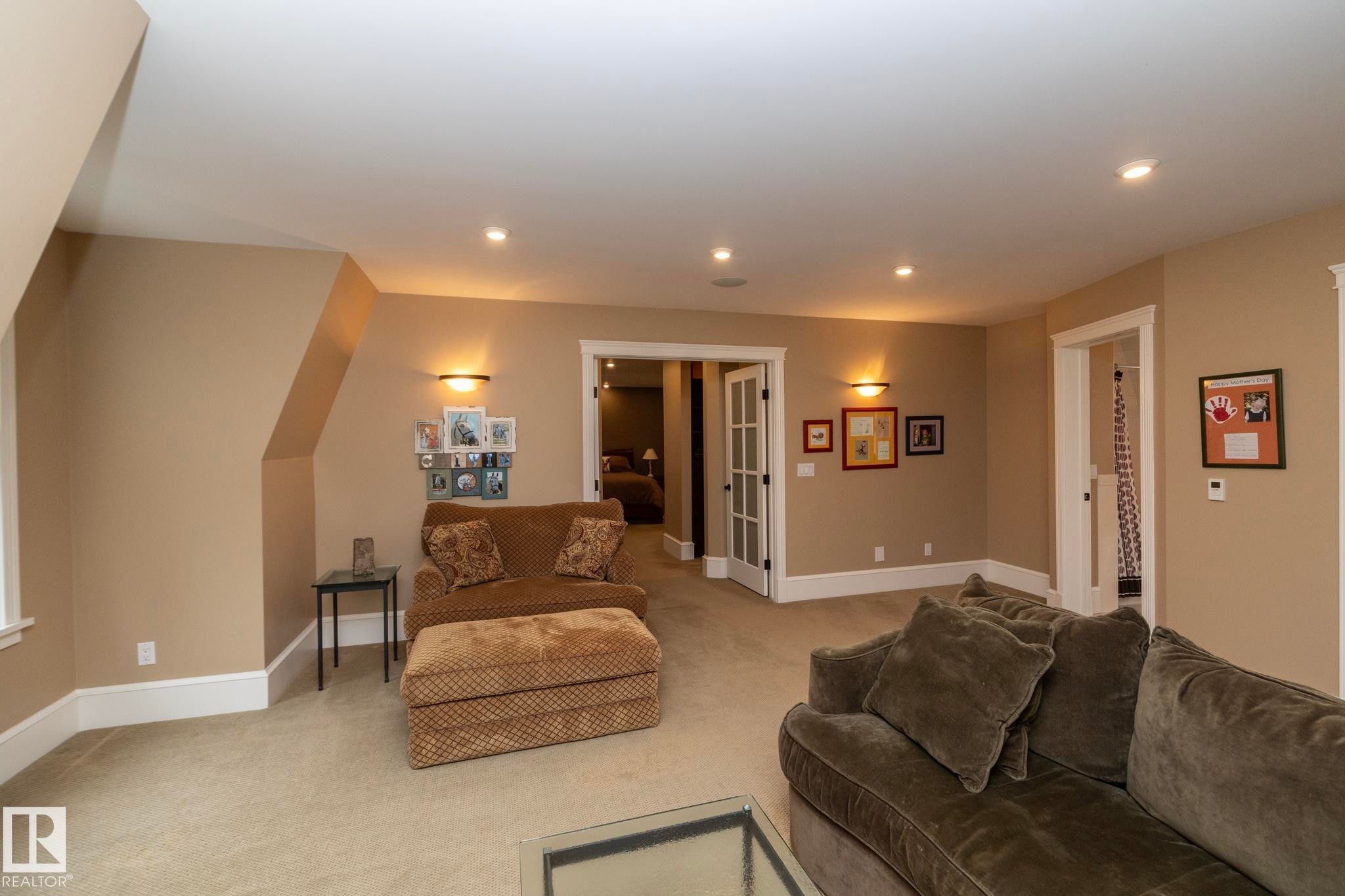 63 Fairway Drive, Edmonton, AB - Indoor Photo Showing Living Room