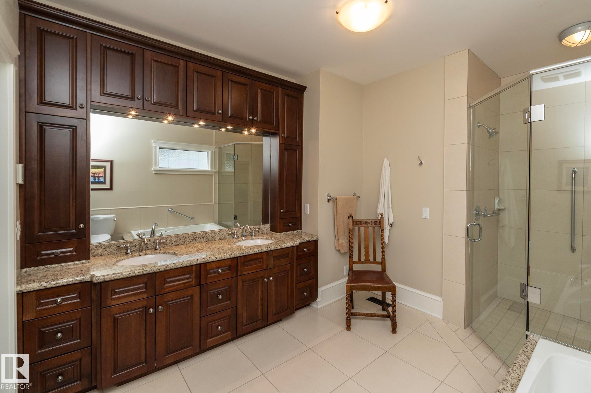63 Fairway Drive, Edmonton, AB - Indoor Photo Showing Bathroom