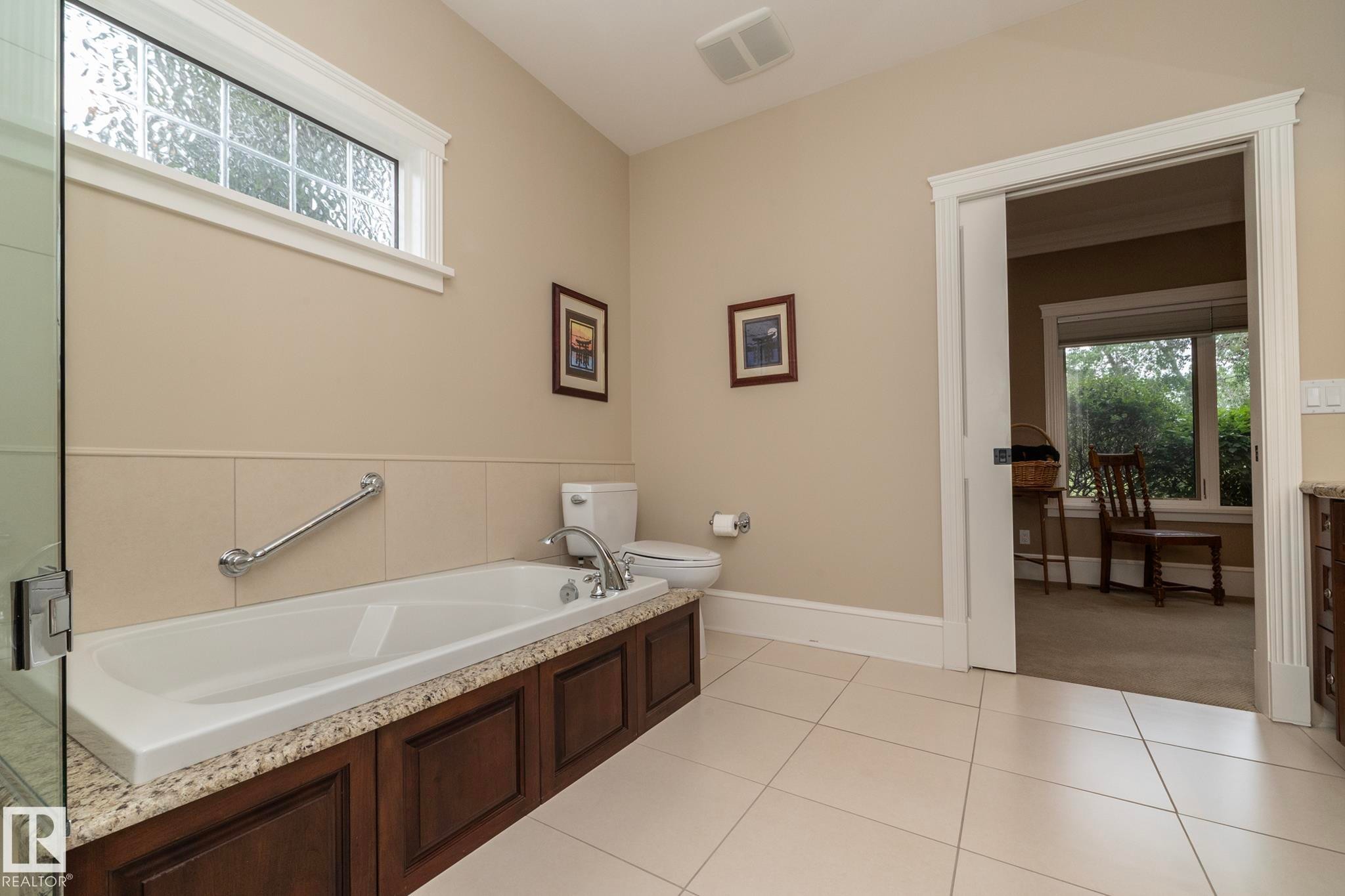 63 Fairway Drive, Edmonton, AB - Indoor Photo Showing Bathroom