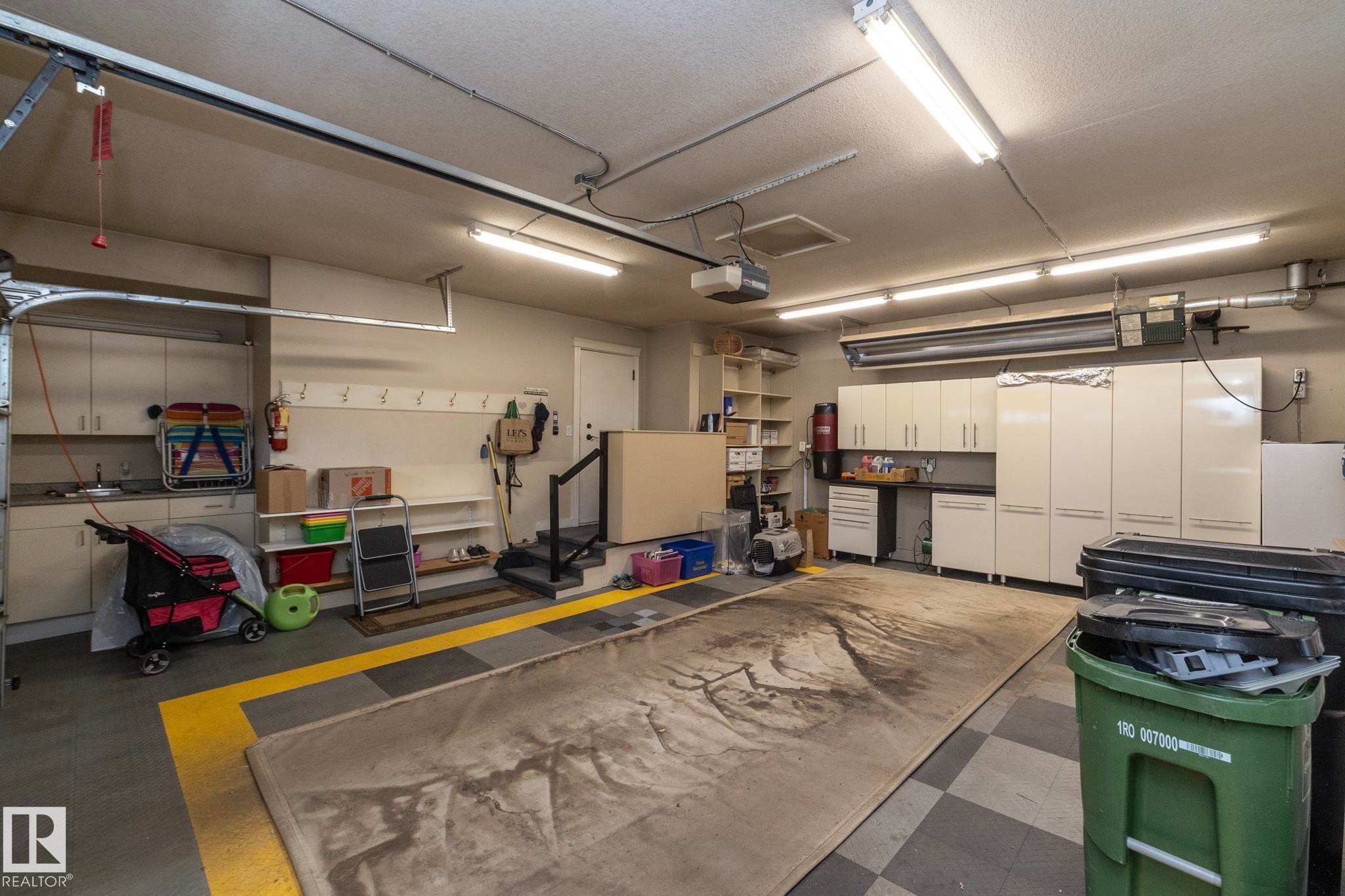 63 Fairway Drive, Edmonton, AB - Indoor Photo Showing Garage
