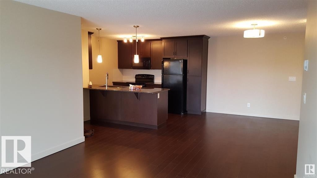 437 6076 Schonsee Way, Edmonton, AB - Indoor Photo Showing Kitchen