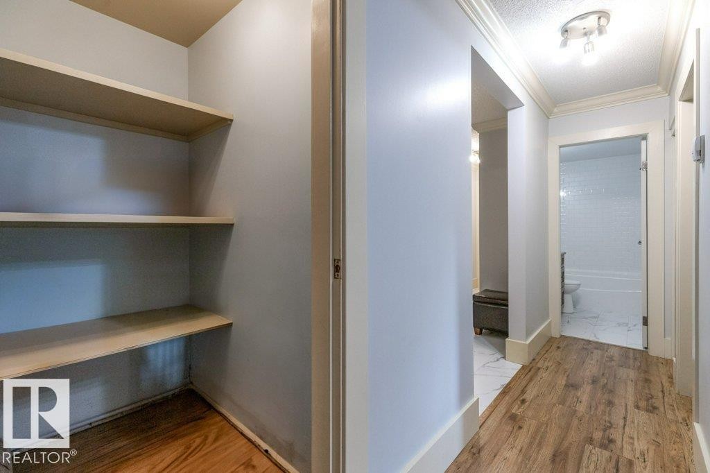 101 11916 104 Street, Edmonton, AB - Indoor