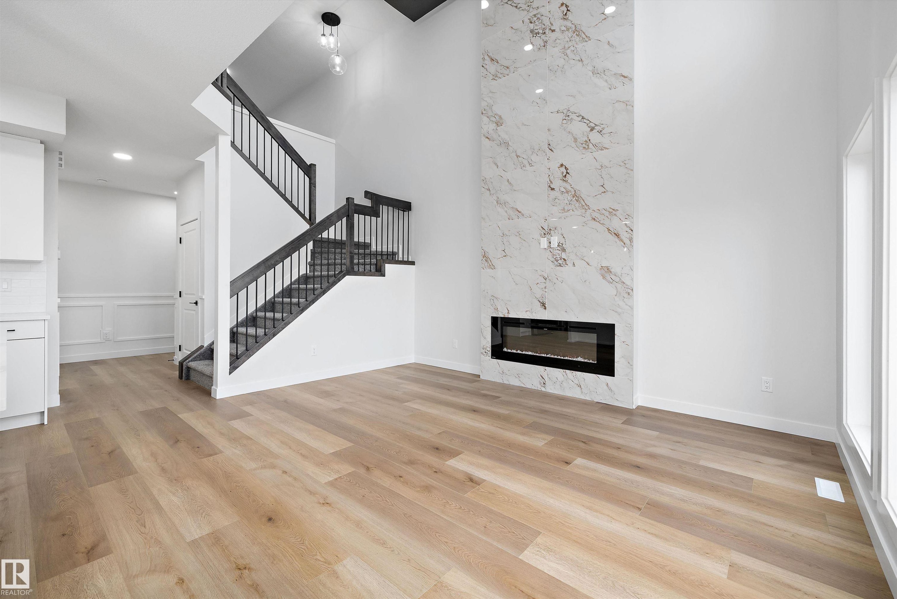 26 Chartres Close, St. Albert, AB - Indoor Photo Showing Living Room With Fireplace
