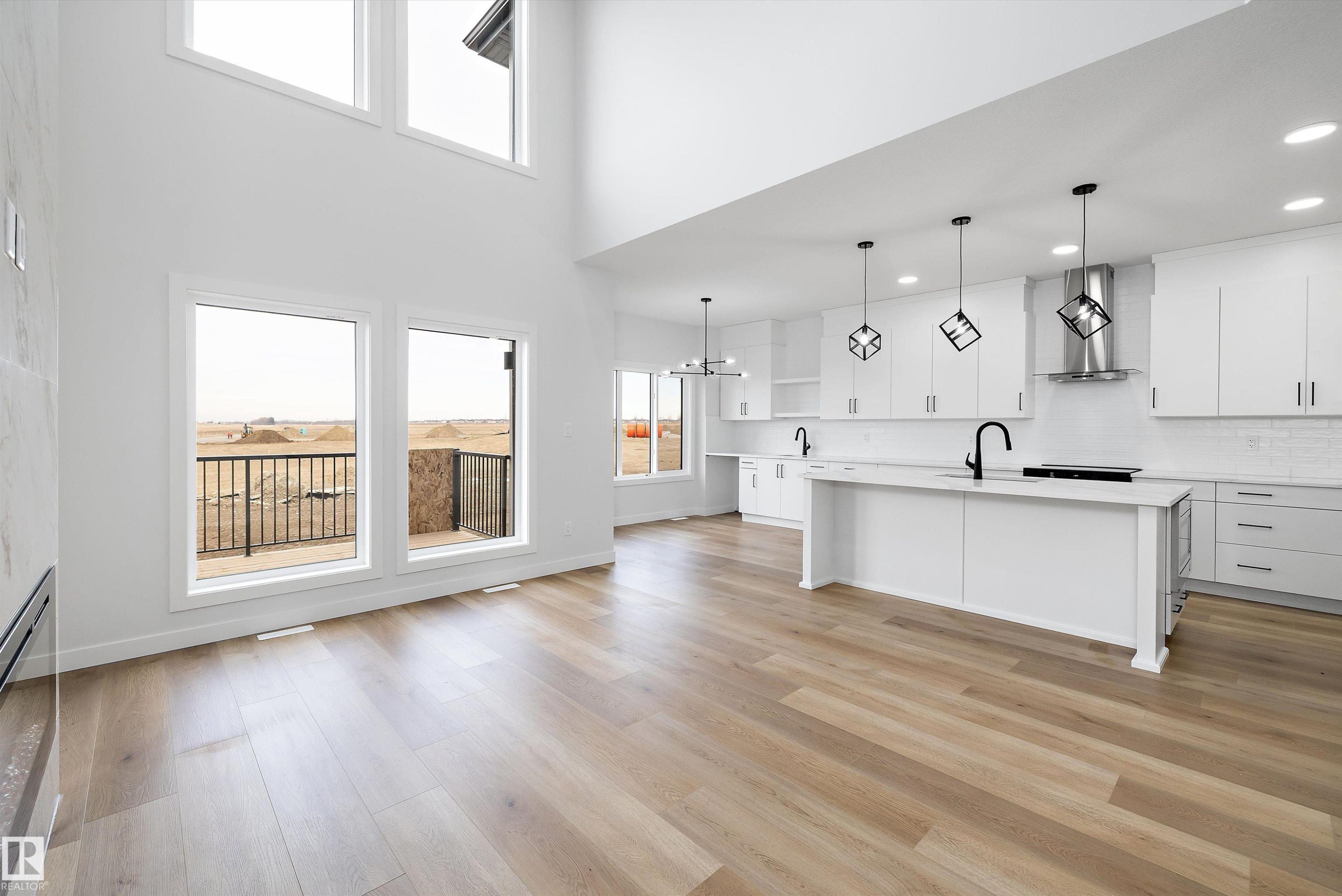 26 Chartres Close, St. Albert, AB - Indoor Photo Showing Kitchen With Upgraded Kitchen