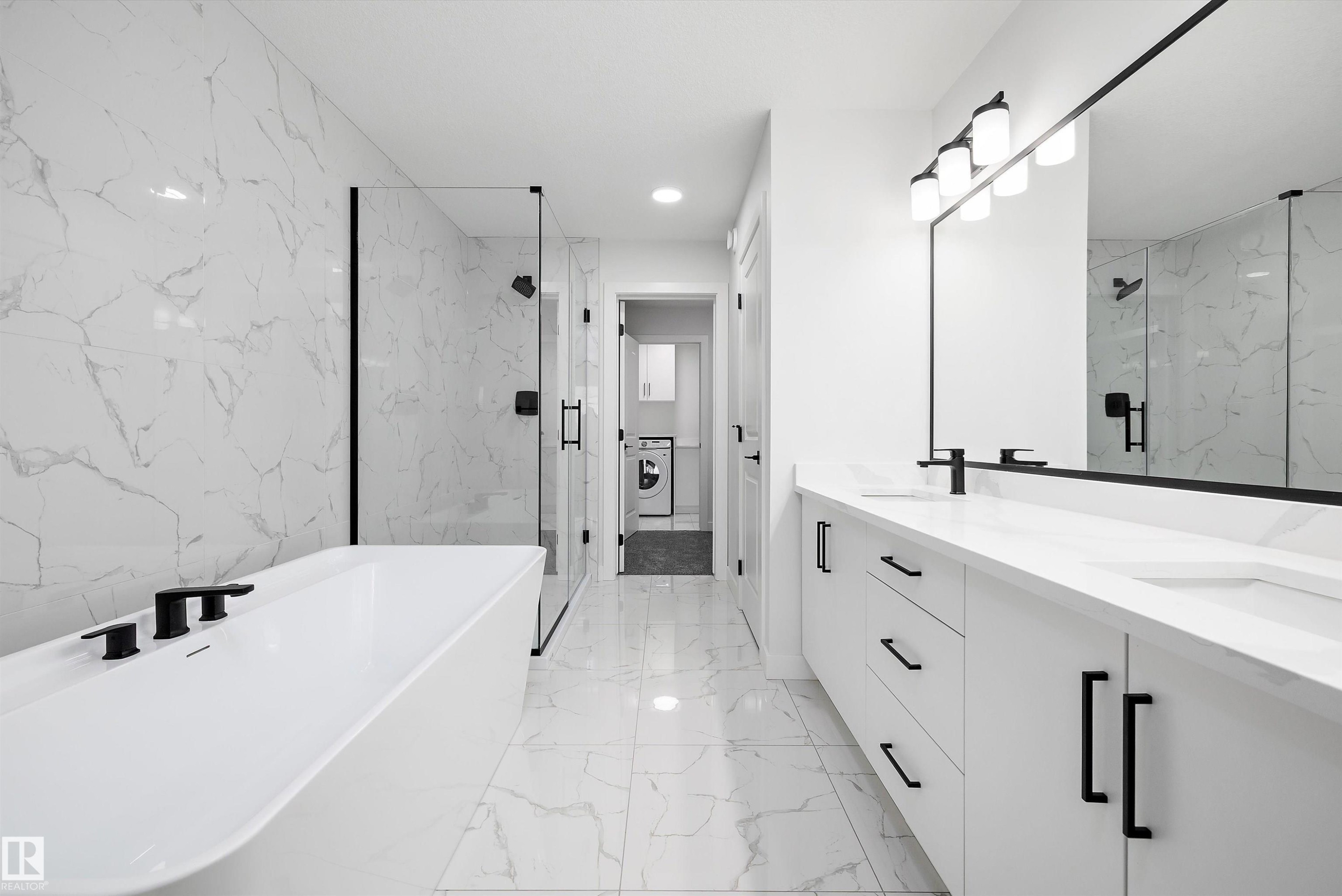 26 Chartres Close, St. Albert, AB - Indoor Photo Showing Bathroom