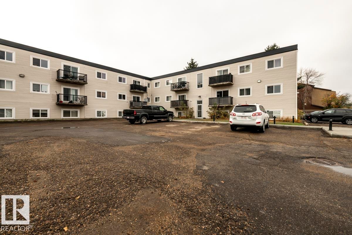 301 7204 81 Avenue, Edmonton, AB - Outdoor