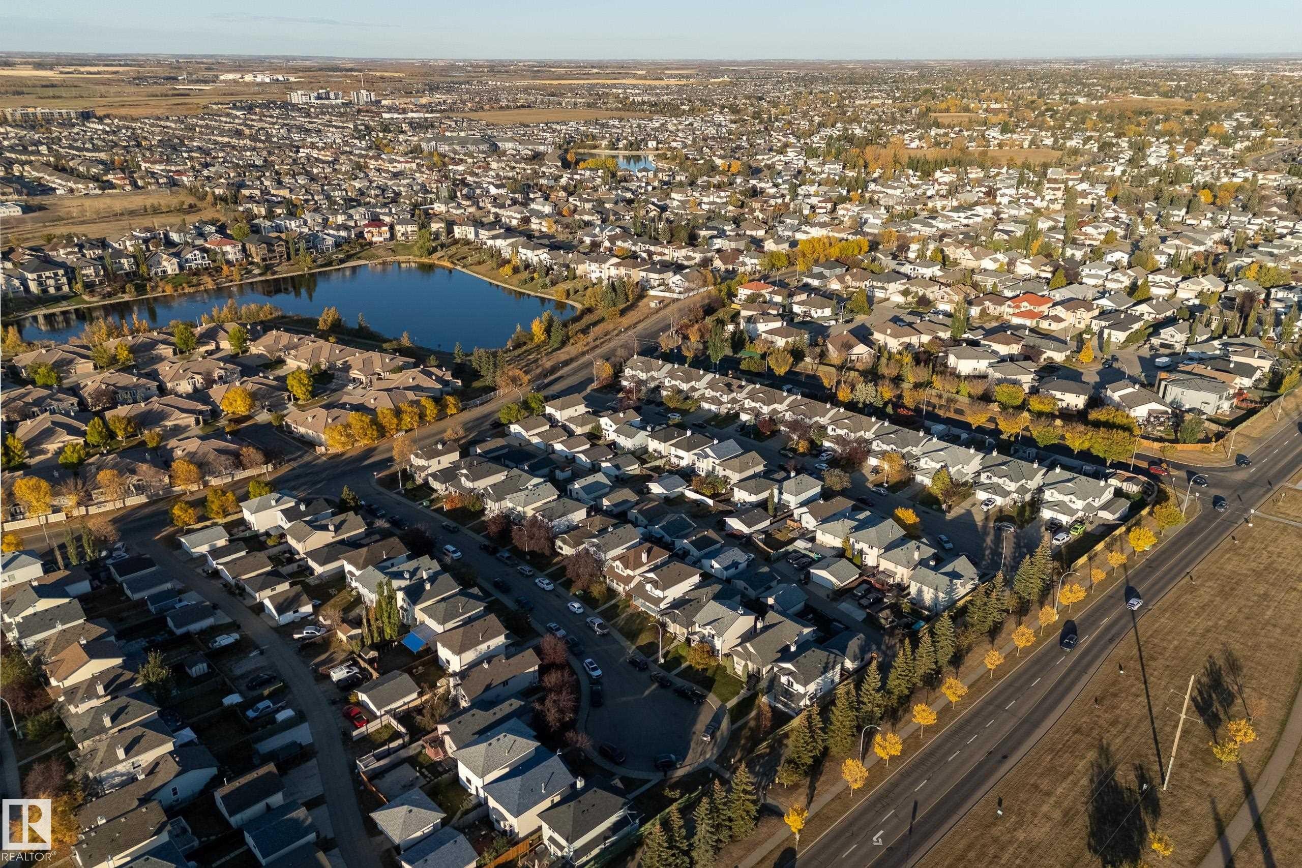 Edmonton, AB - Outdoor With View