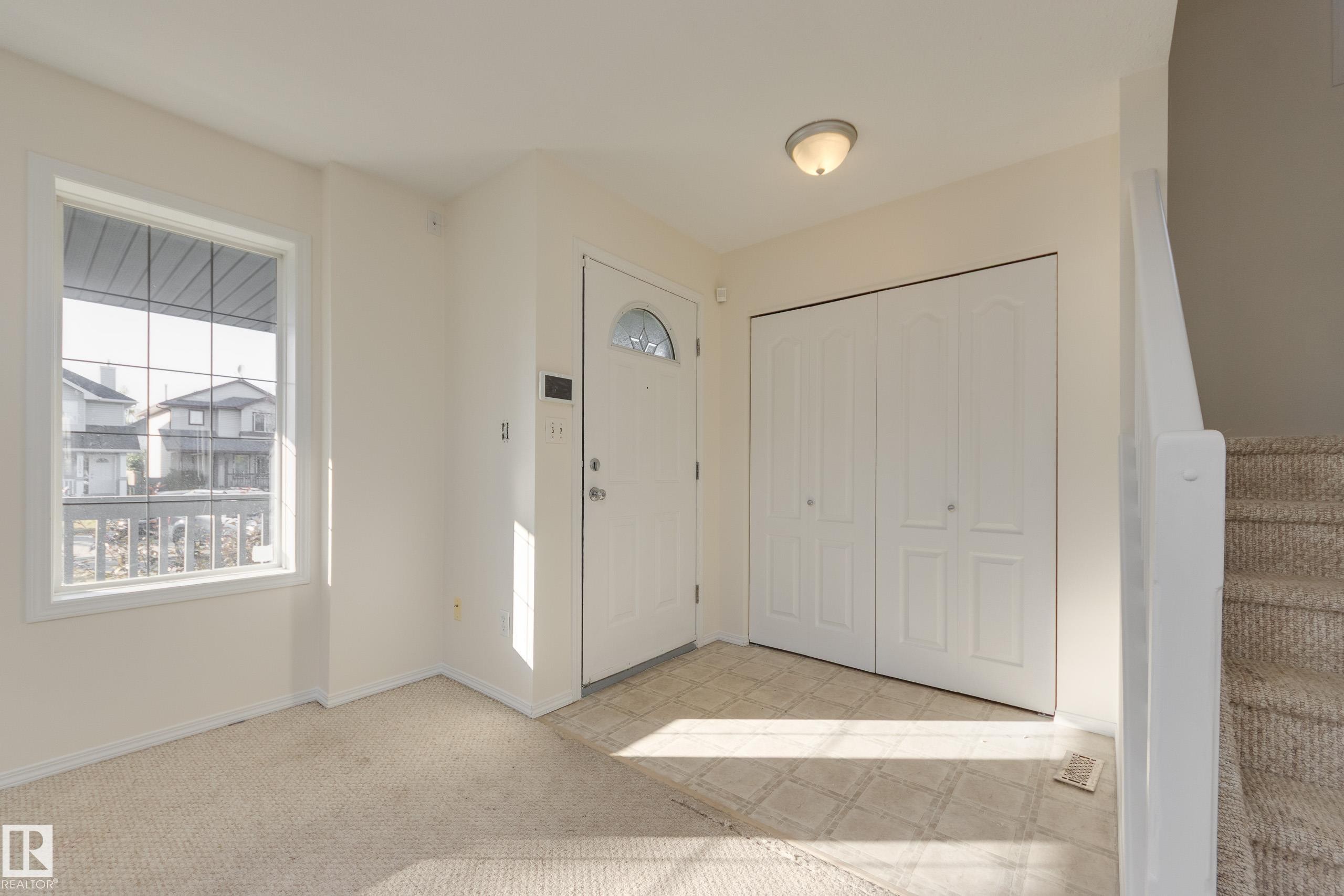 Edmonton, AB - Indoor Photo Showing Other Room