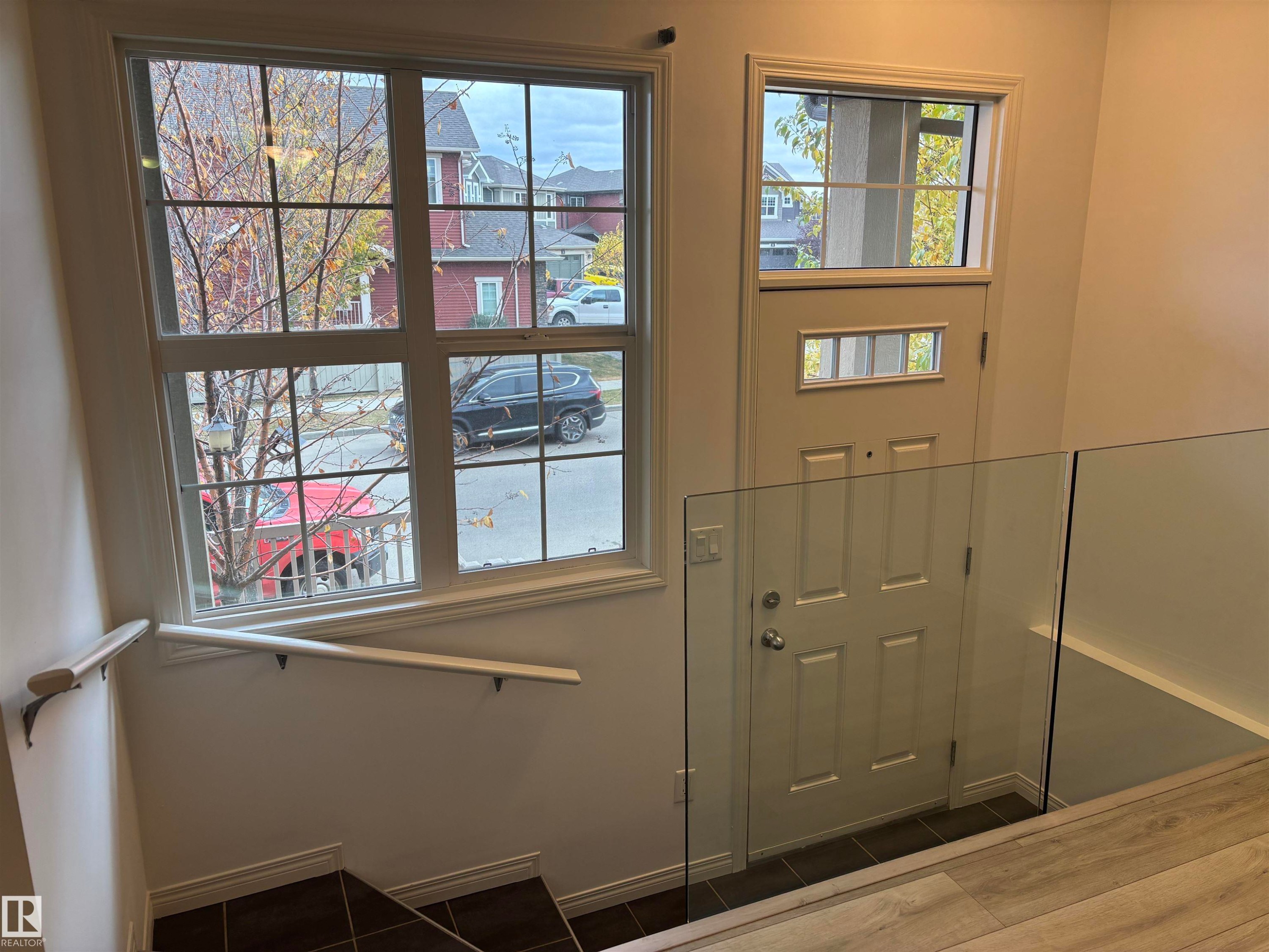 563 Orchards Boulevard, Edmonton, AB - Indoor Photo Showing Other Room