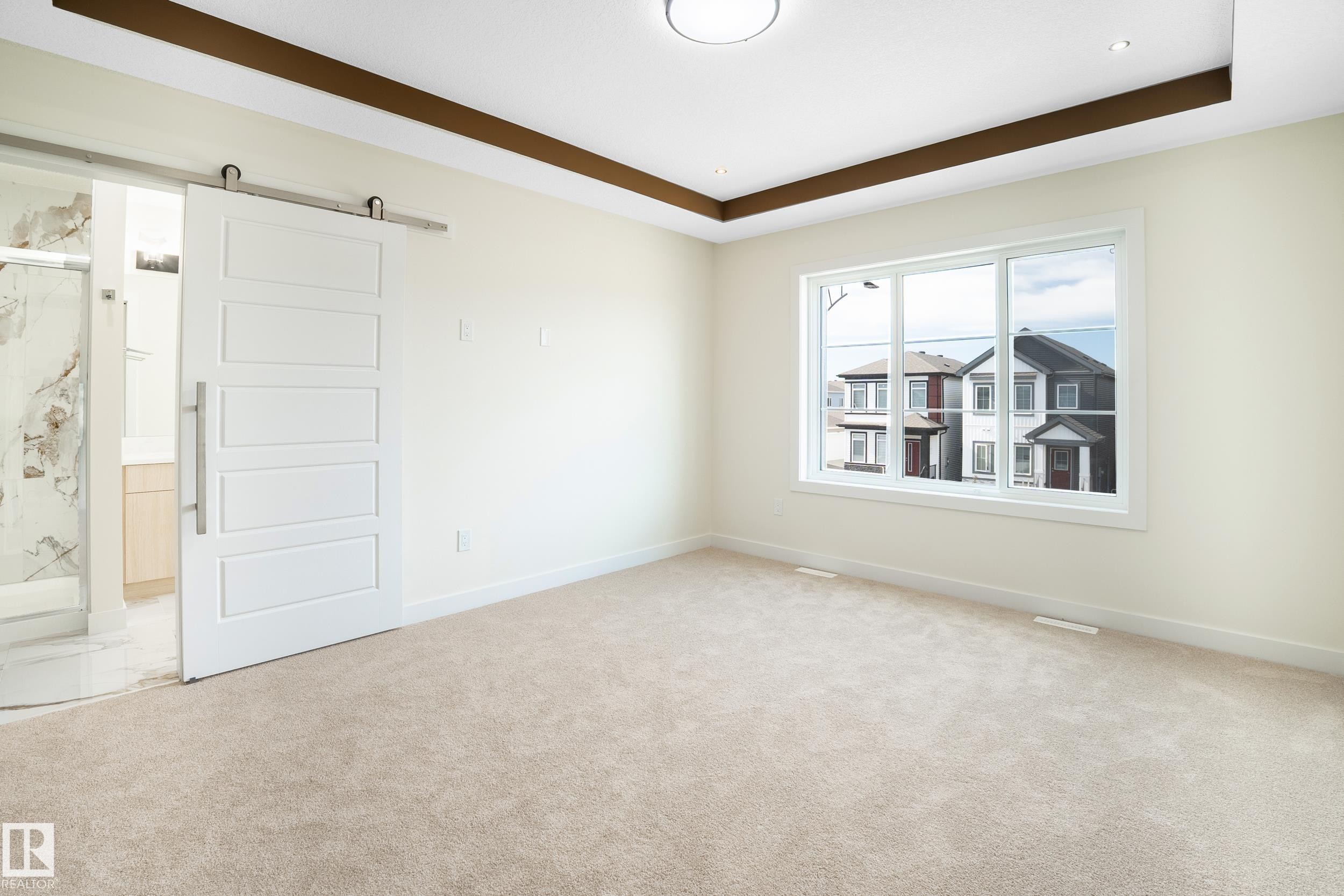 2033 209A Street, Edmonton, AB - Indoor Photo Showing Other Room