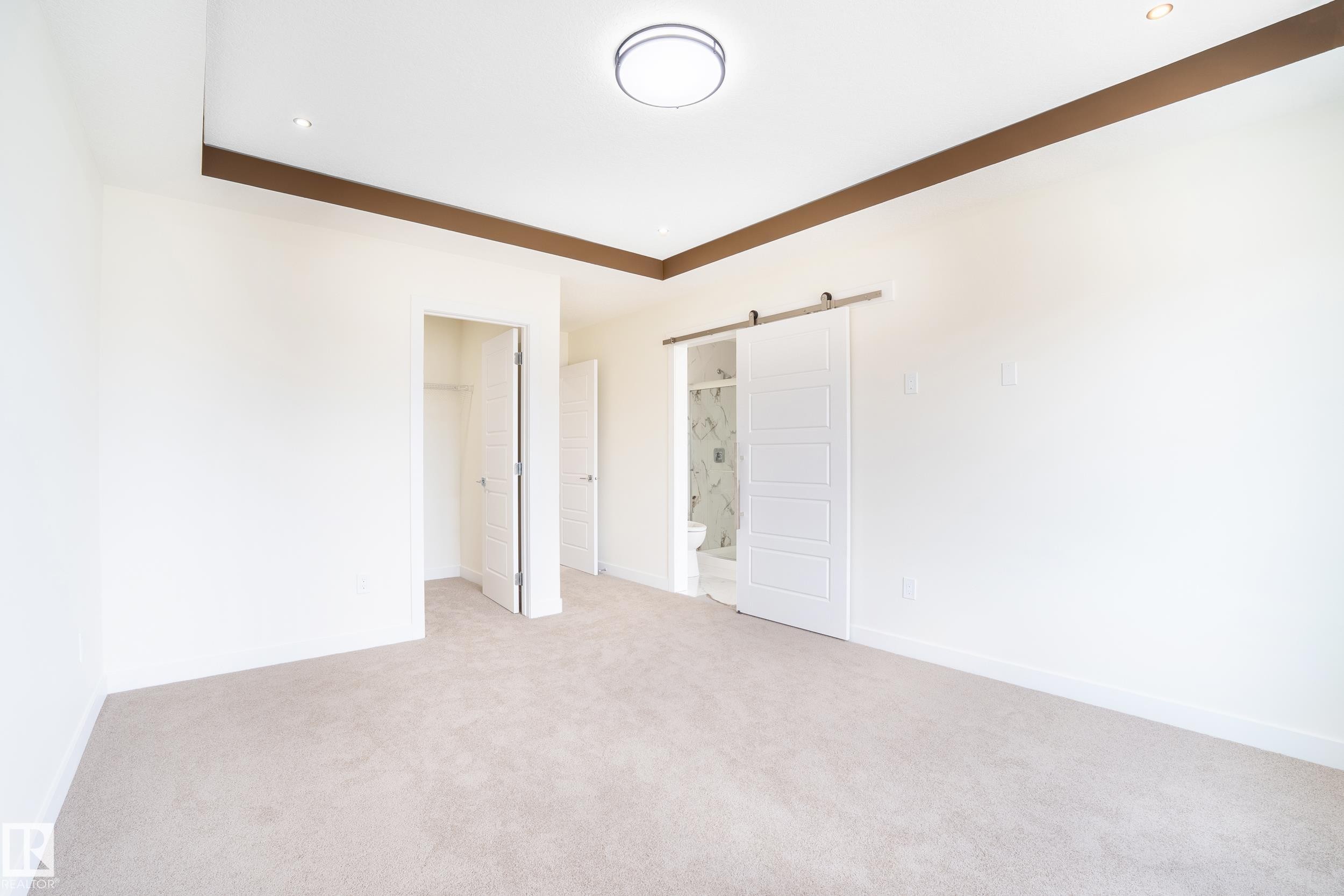 2033 209A Street, Edmonton, AB - Indoor Photo Showing Other Room