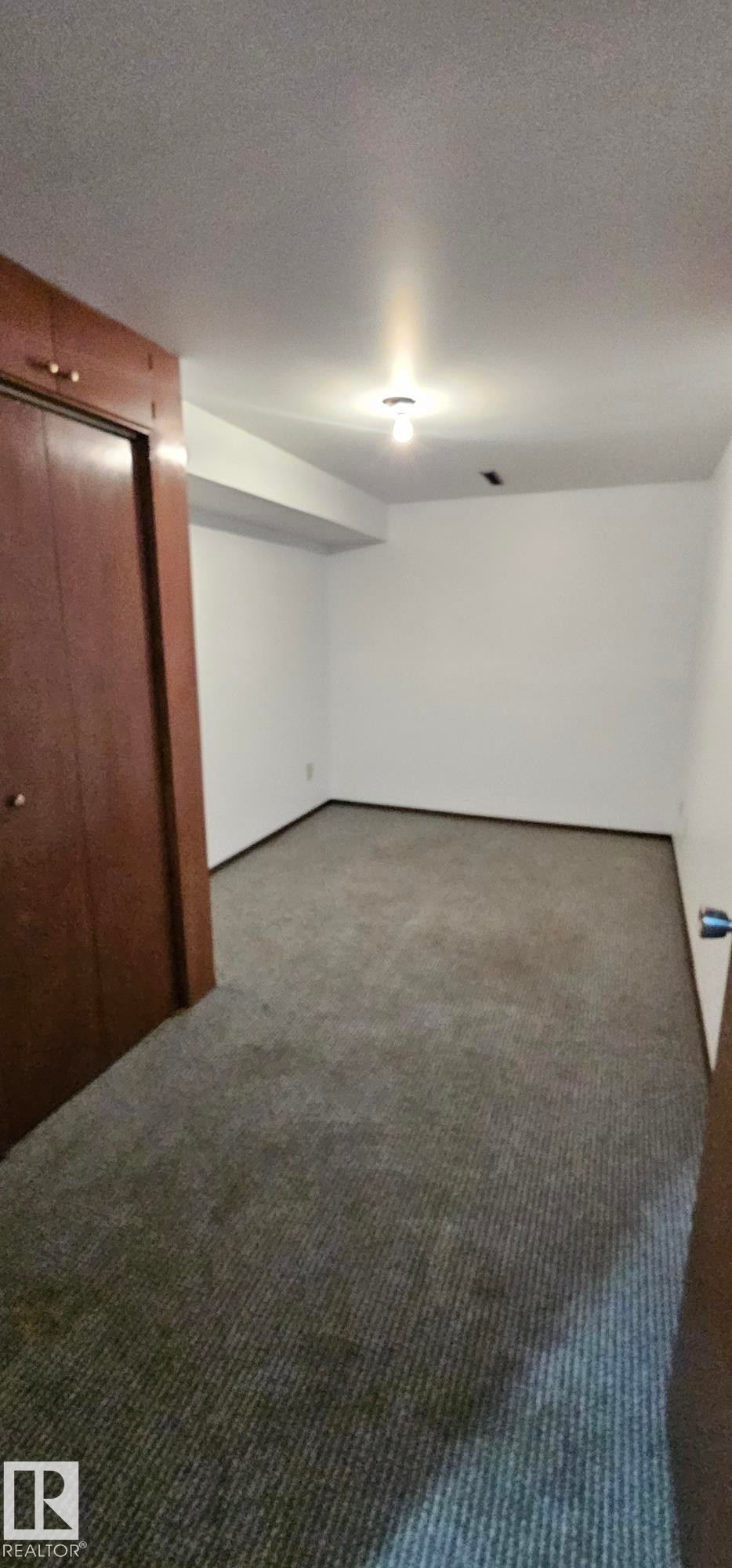17049 100 Street, Edmonton, AB - Indoor Photo Showing Other Room