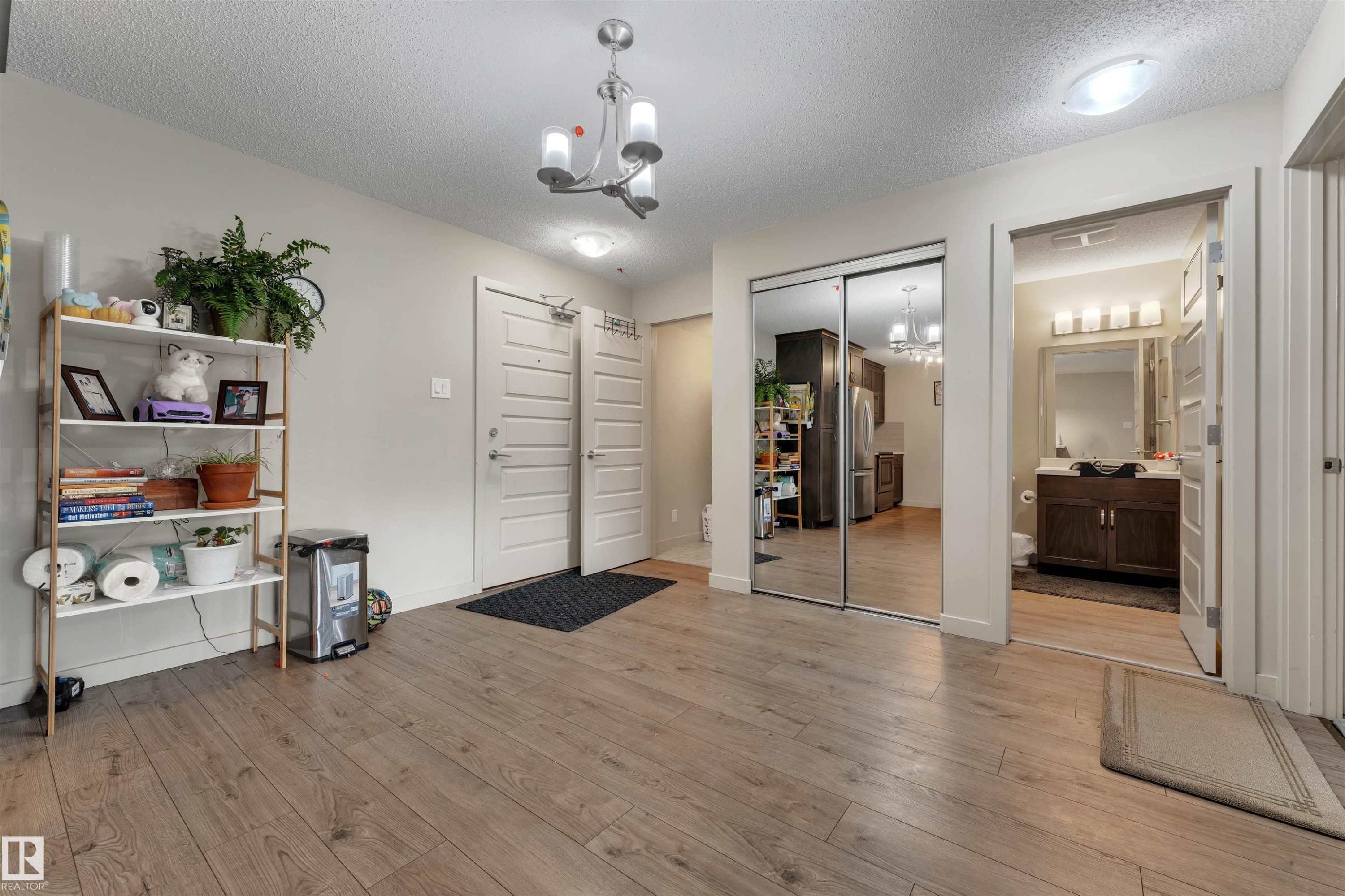 106 4008 Savaryn Drive, Edmonton, AB - Indoor Photo Showing Other Room