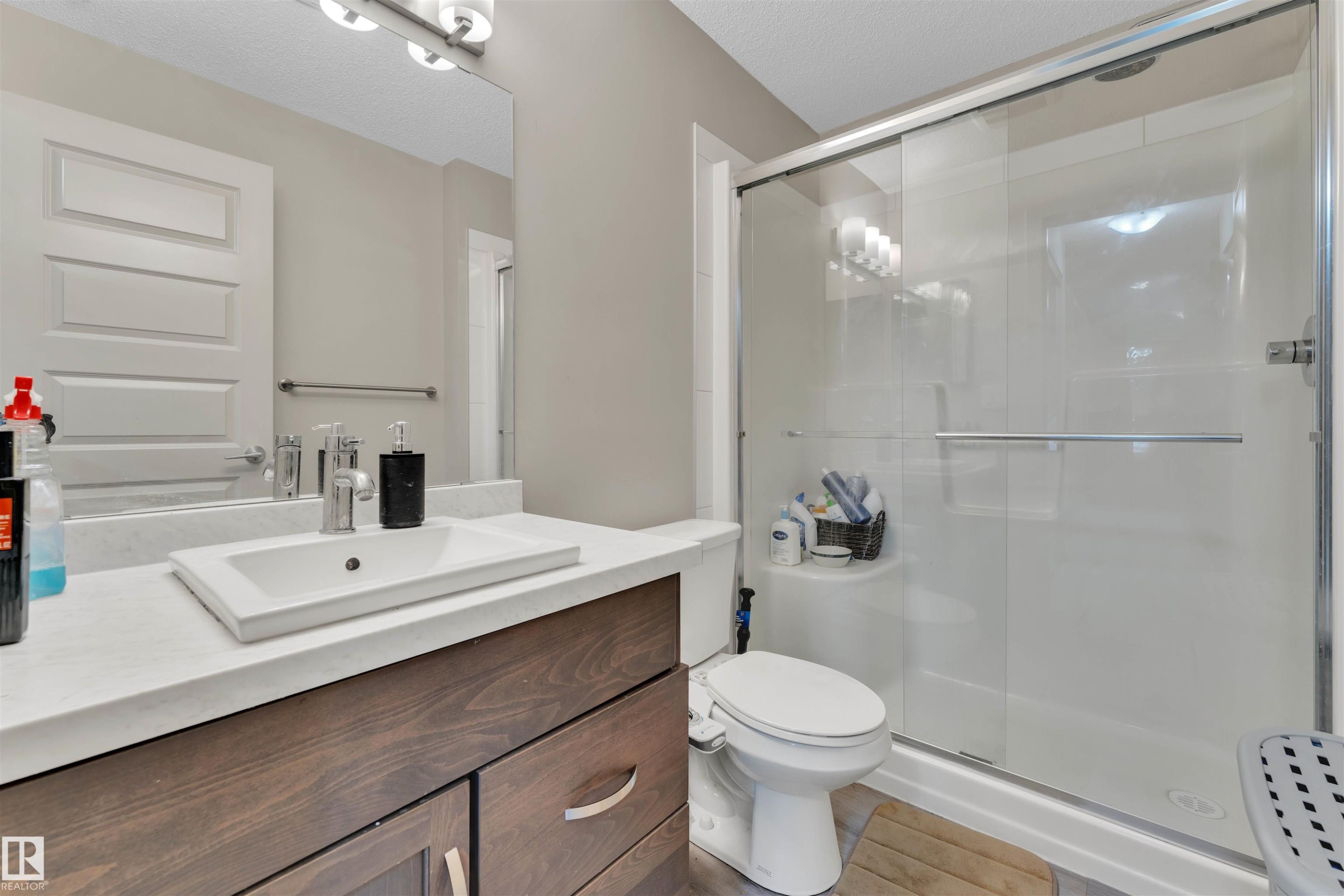 106 4008 Savaryn Drive, Edmonton, AB - Indoor Photo Showing Bathroom