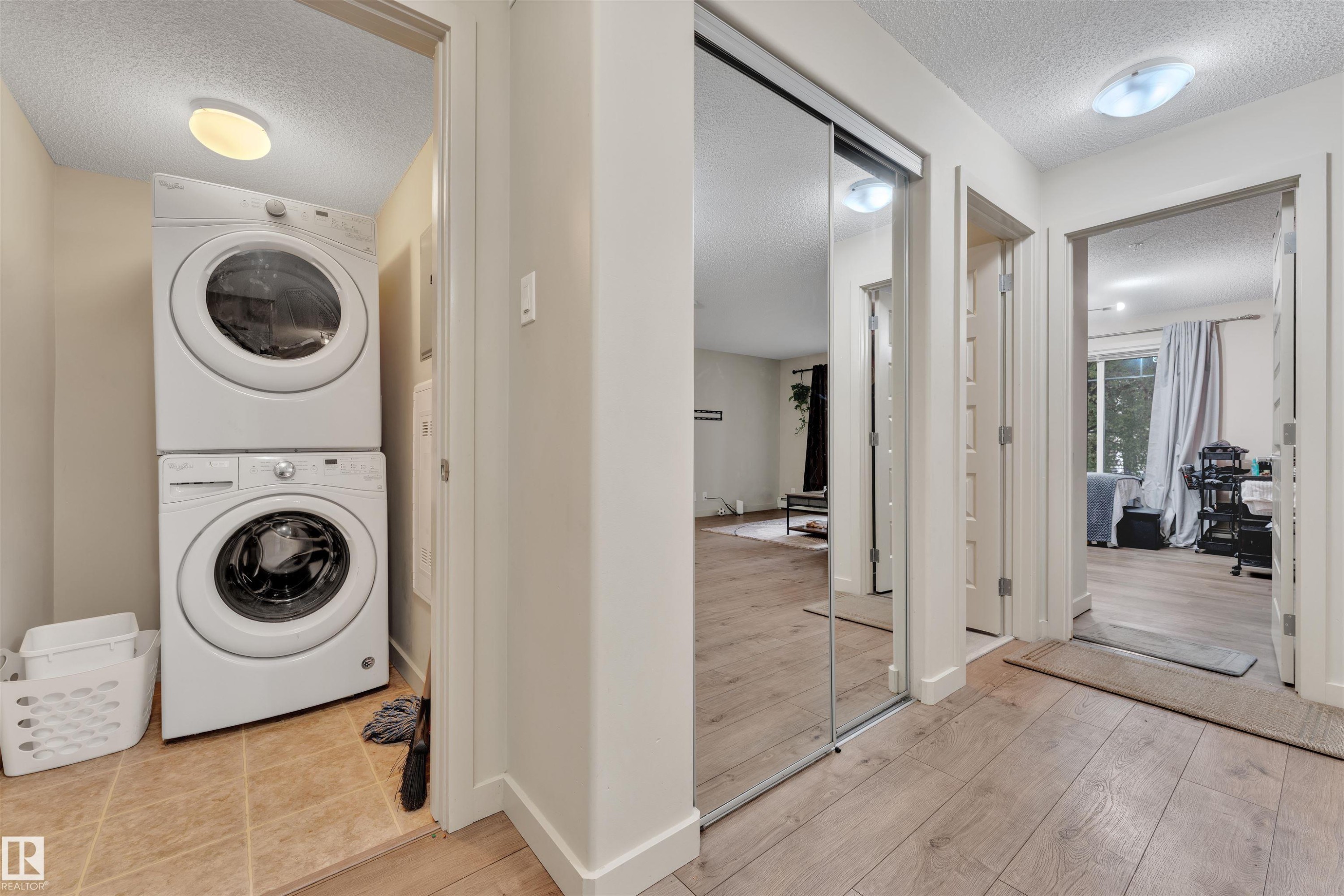 106 4008 Savaryn Drive, Edmonton, AB - Indoor Photo Showing Laundry Room