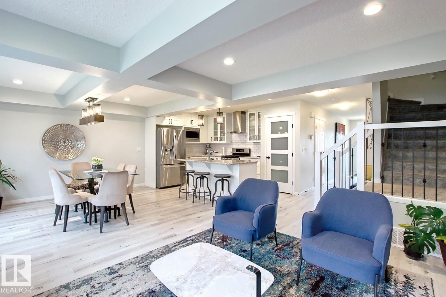 19633 26A Av, Edmonton, AB - Indoor