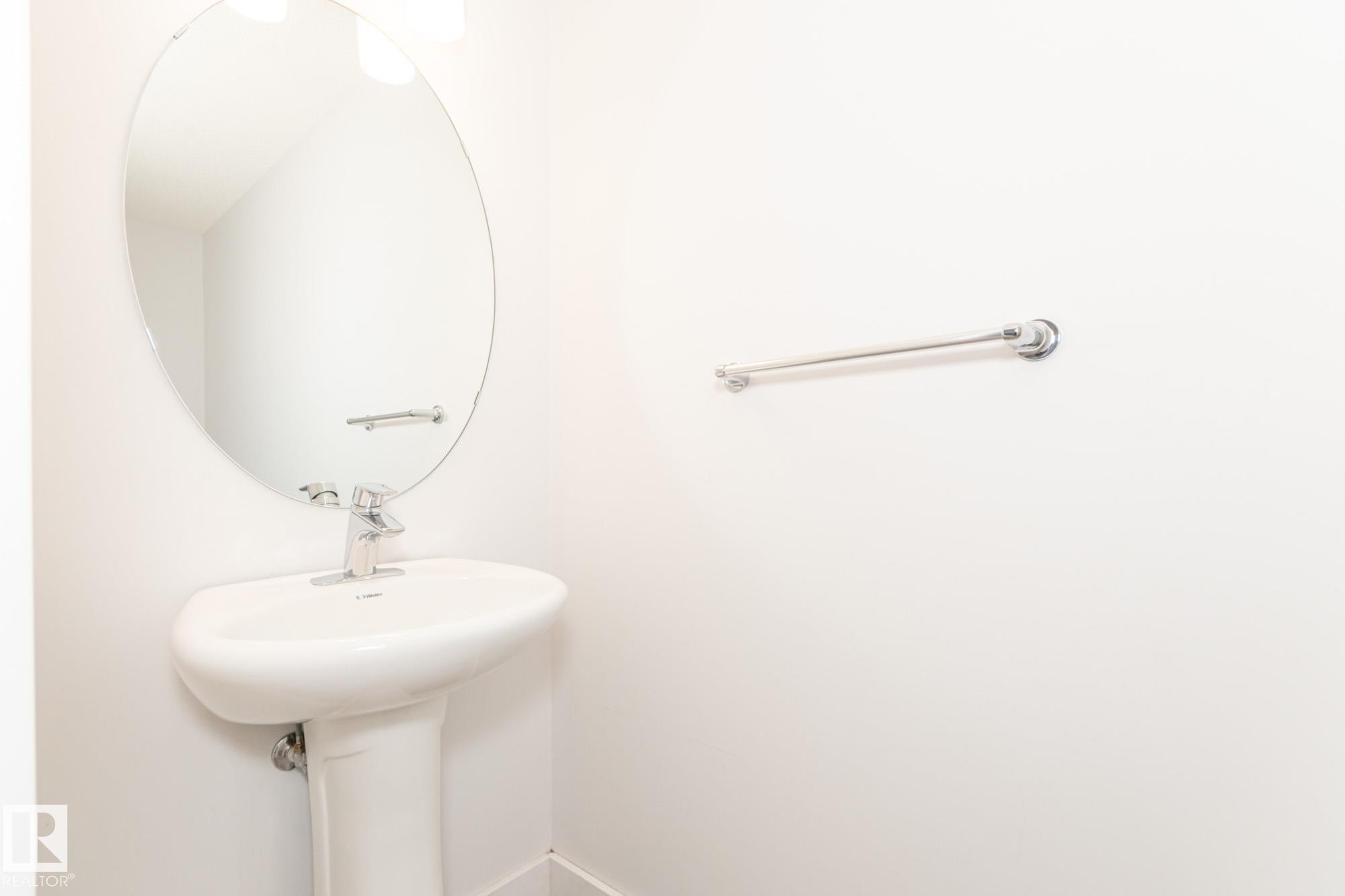 71 655 Watt Boulevard, Edmonton, AB - Indoor Photo Showing Kitchen With Double Sink