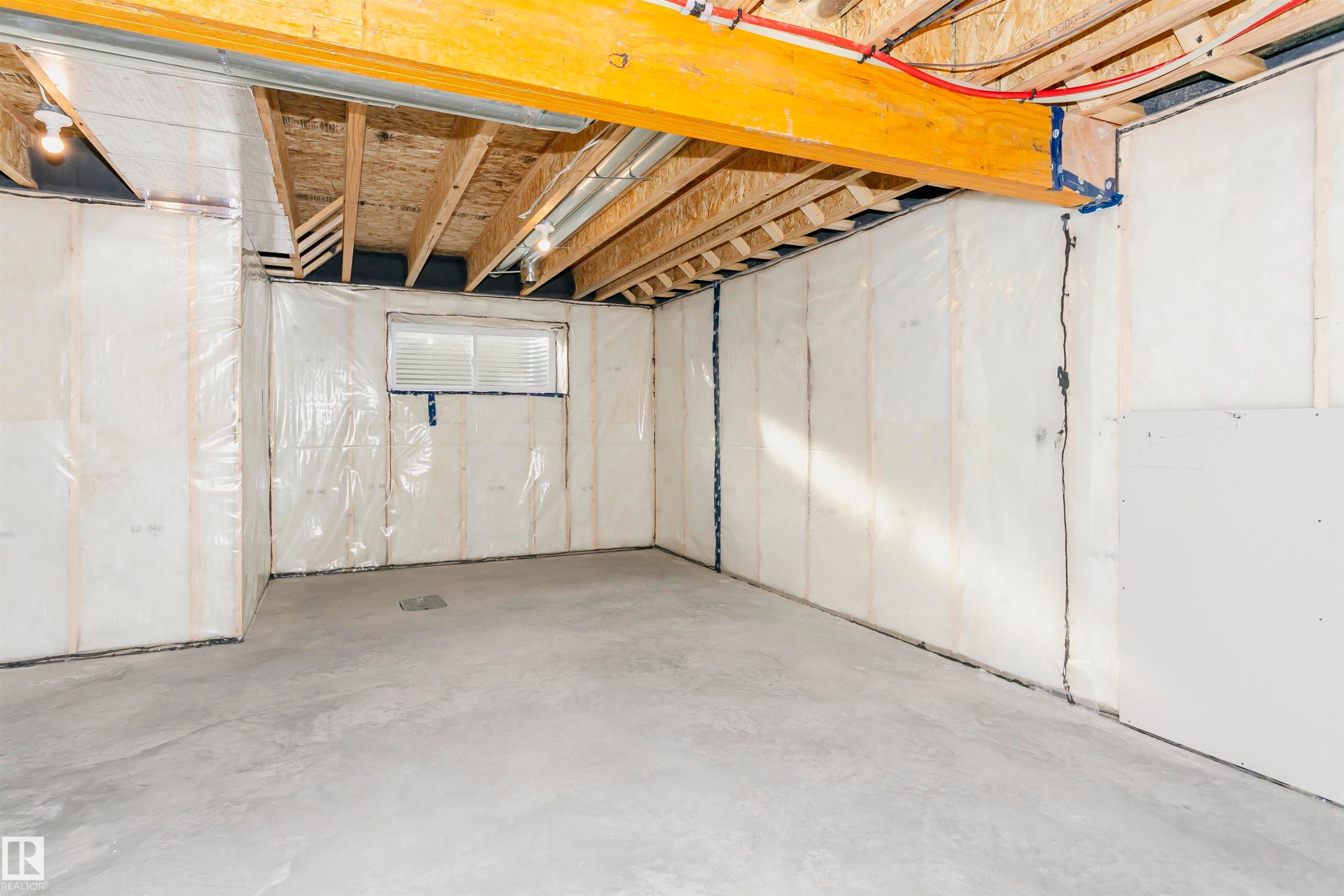 9530 Carson Bend, Edmonton, AB - Indoor Photo Showing Basement