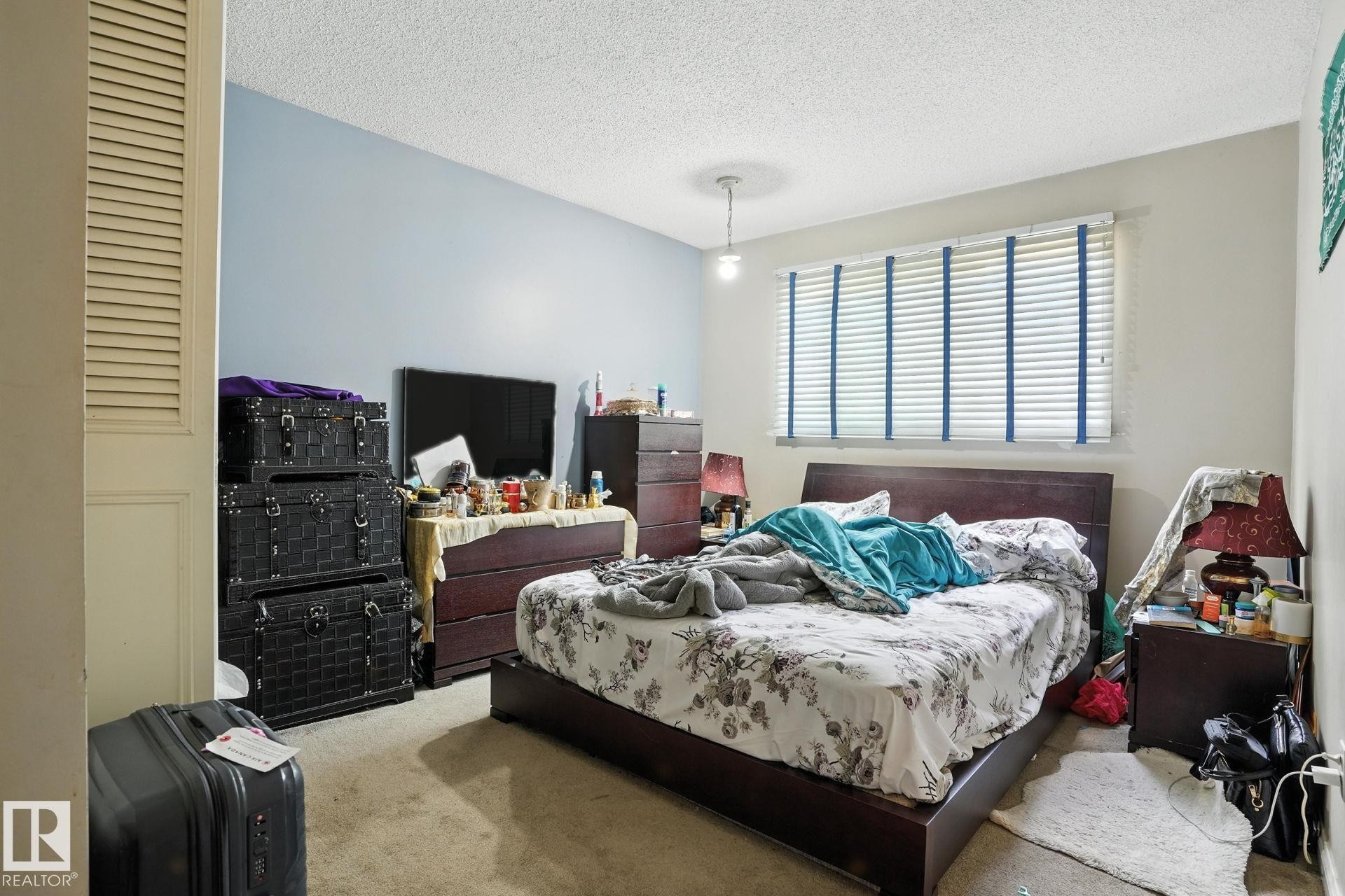 9963 171 Ave, Edmonton, AB - Indoor Photo Showing Bedroom