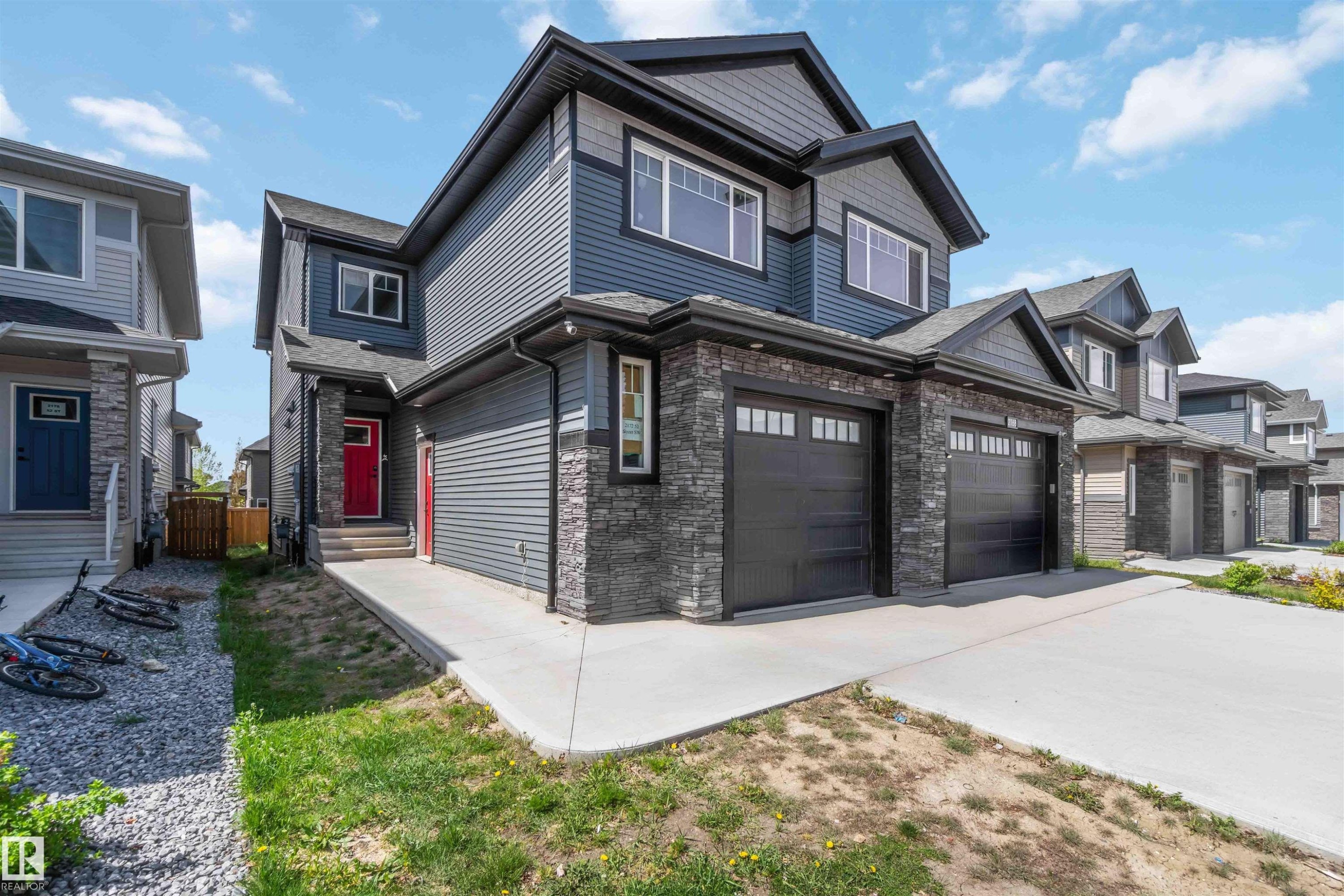 2172 52 St, Edmonton, AB - Outdoor With Facade