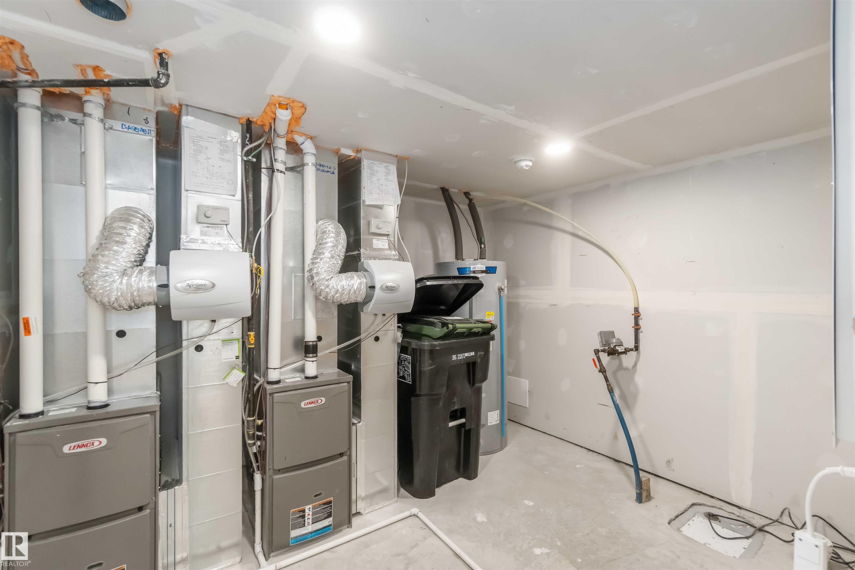 2172 52 St, Edmonton, AB - Indoor Photo Showing Basement