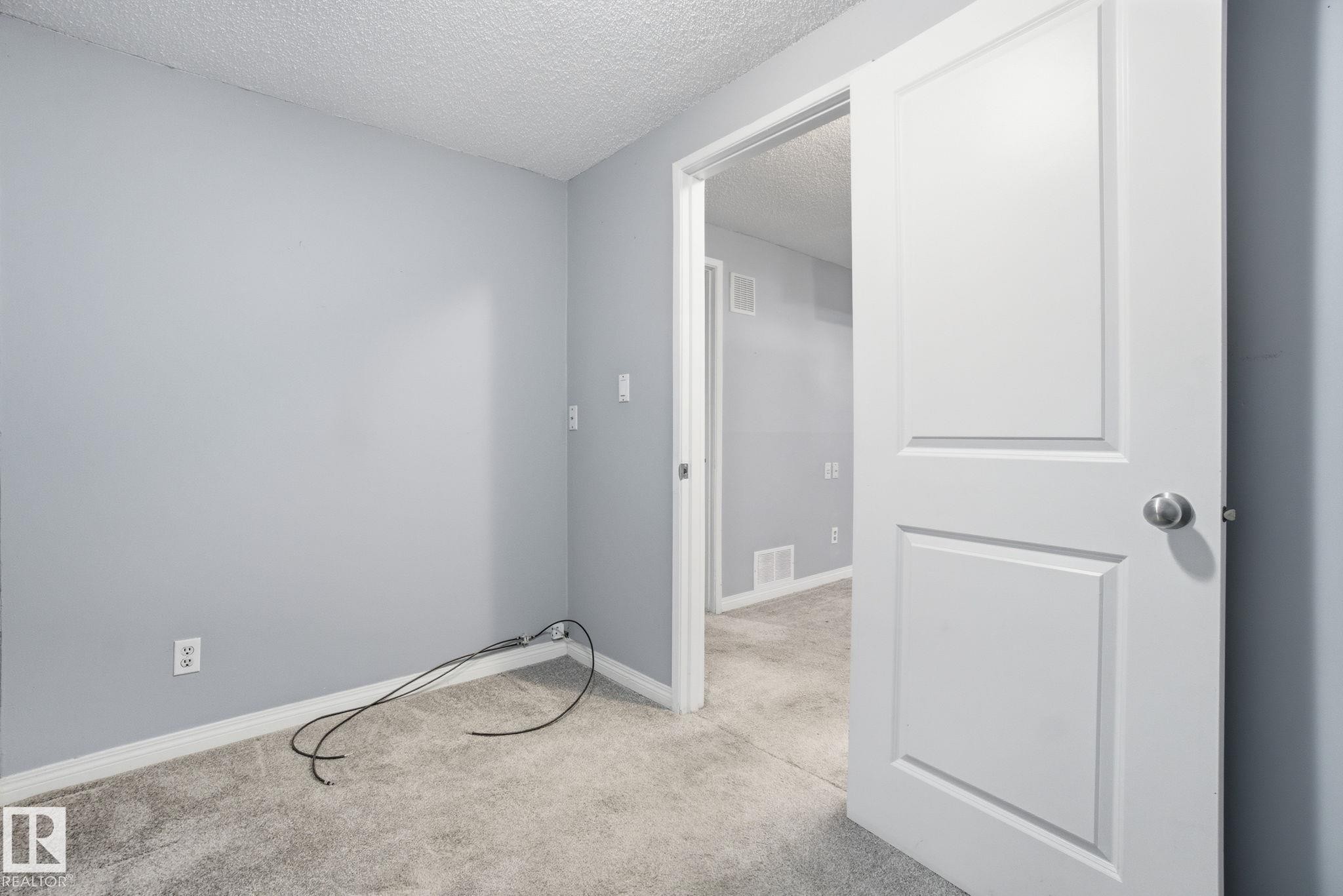 8117 132A Avenue, Edmonton, AB - Indoor Photo Showing Other Room