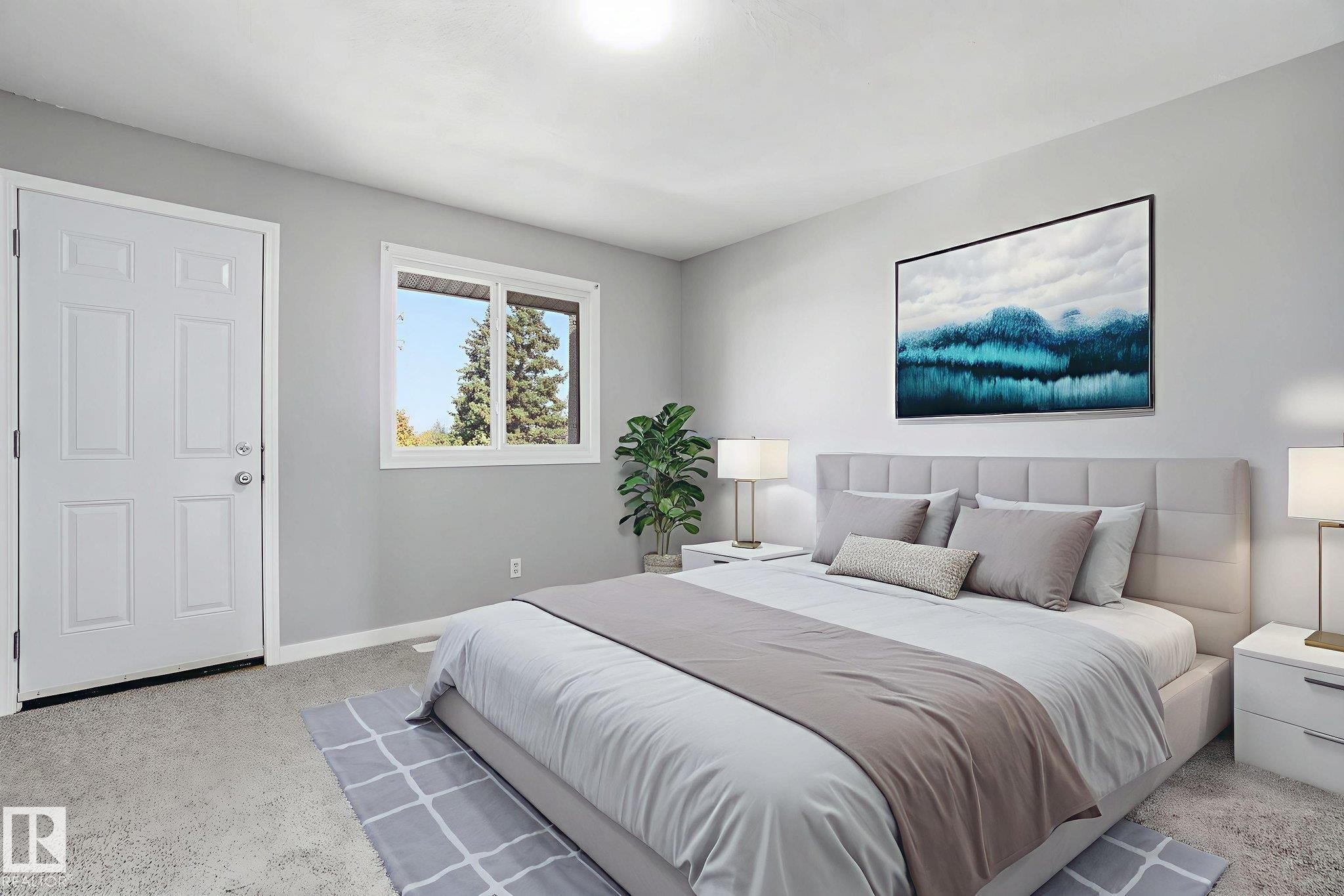 8117 132A Avenue, Edmonton, AB - Indoor Photo Showing Bedroom